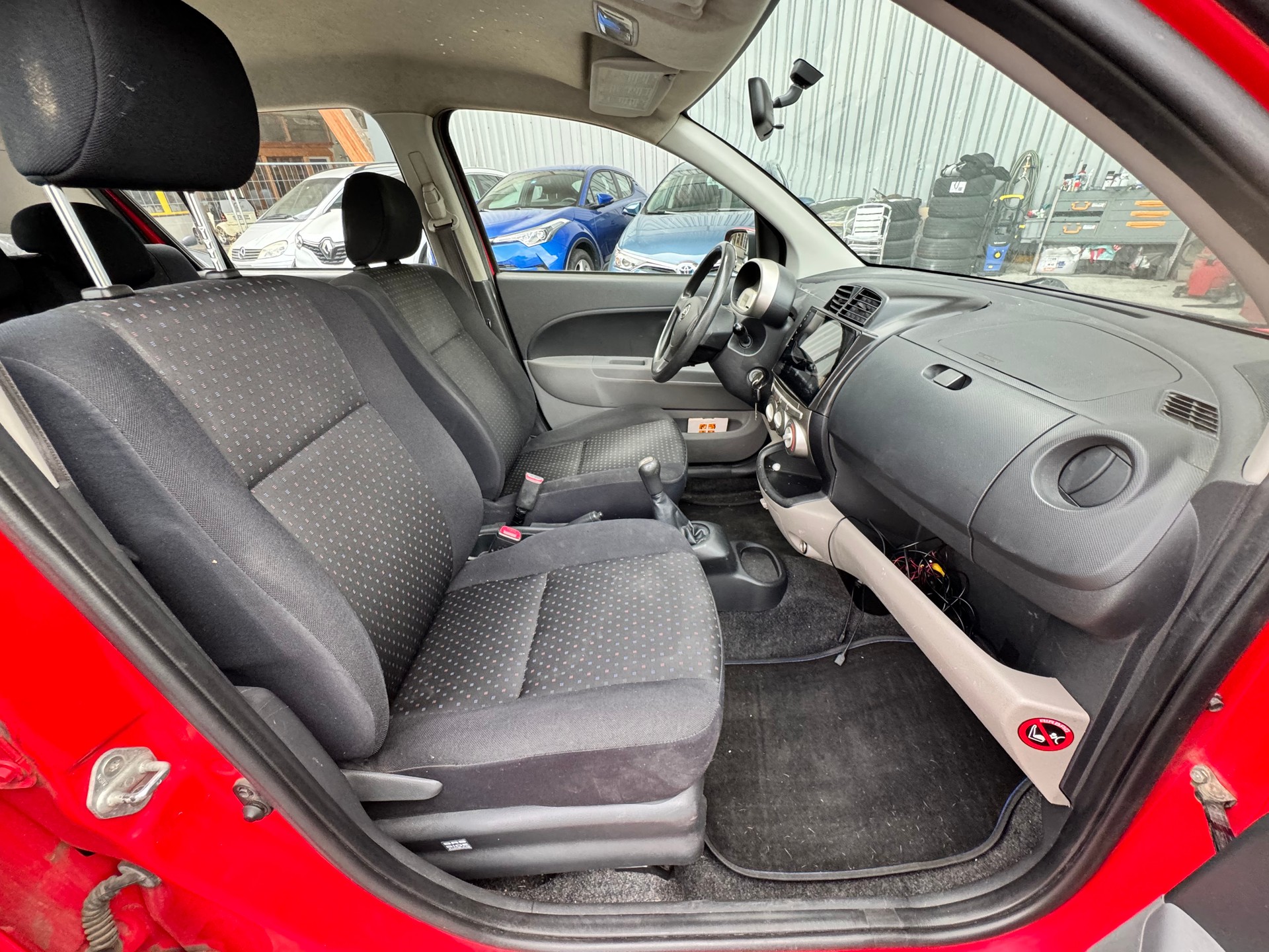 DAIHATSU Sirion 1.3 eco-4WD-image-10