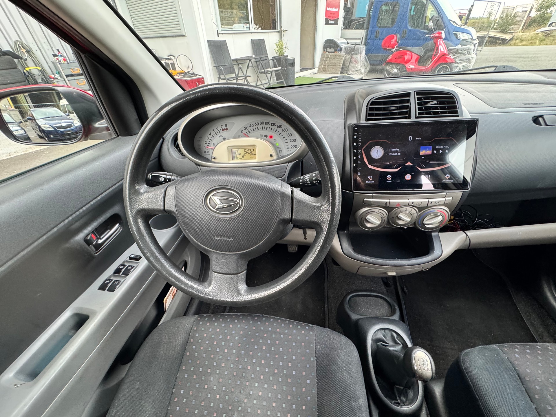 DAIHATSU Sirion 1.3 eco-4WD-image-8