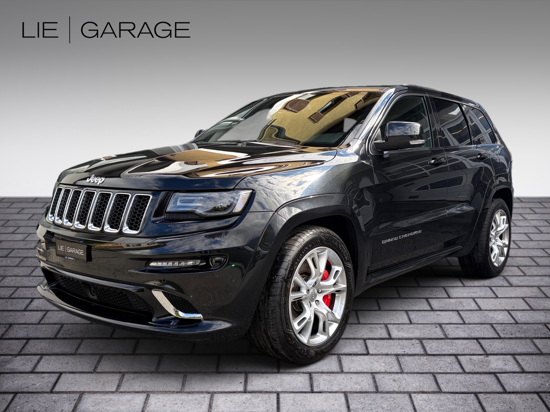 JEEP Grand Cherokee 6.4 V8 HEMI SRT8 Automatic