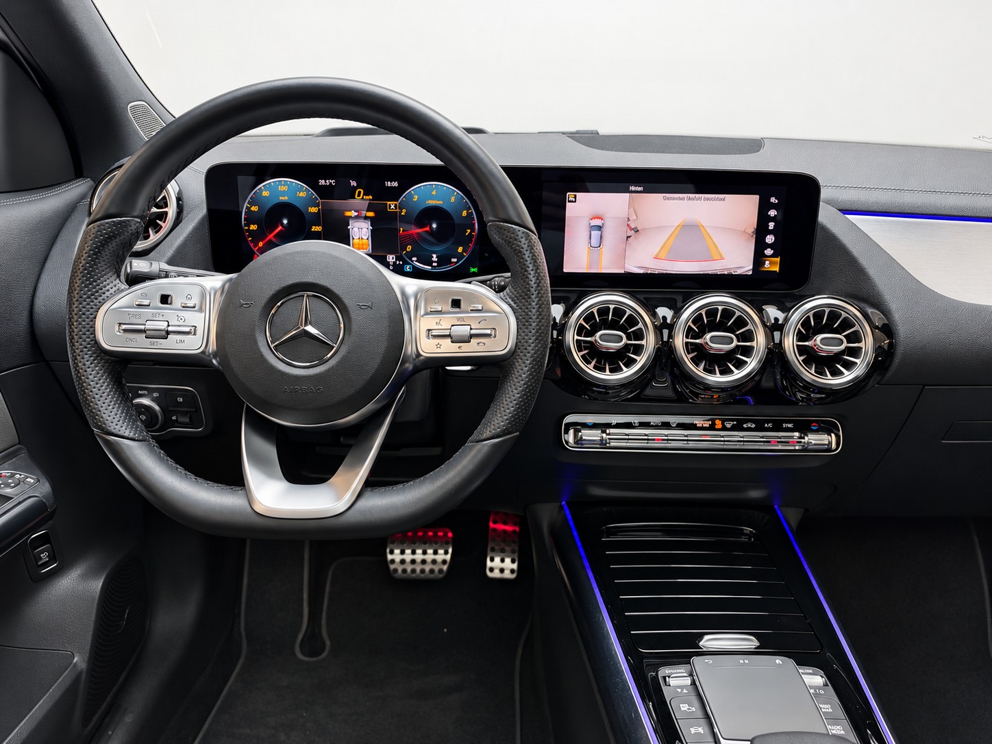 MERCEDES-BENZ GLA 250 4MATIC AMG Line (CH) | VOLLAUSSTATTUNG-image-20