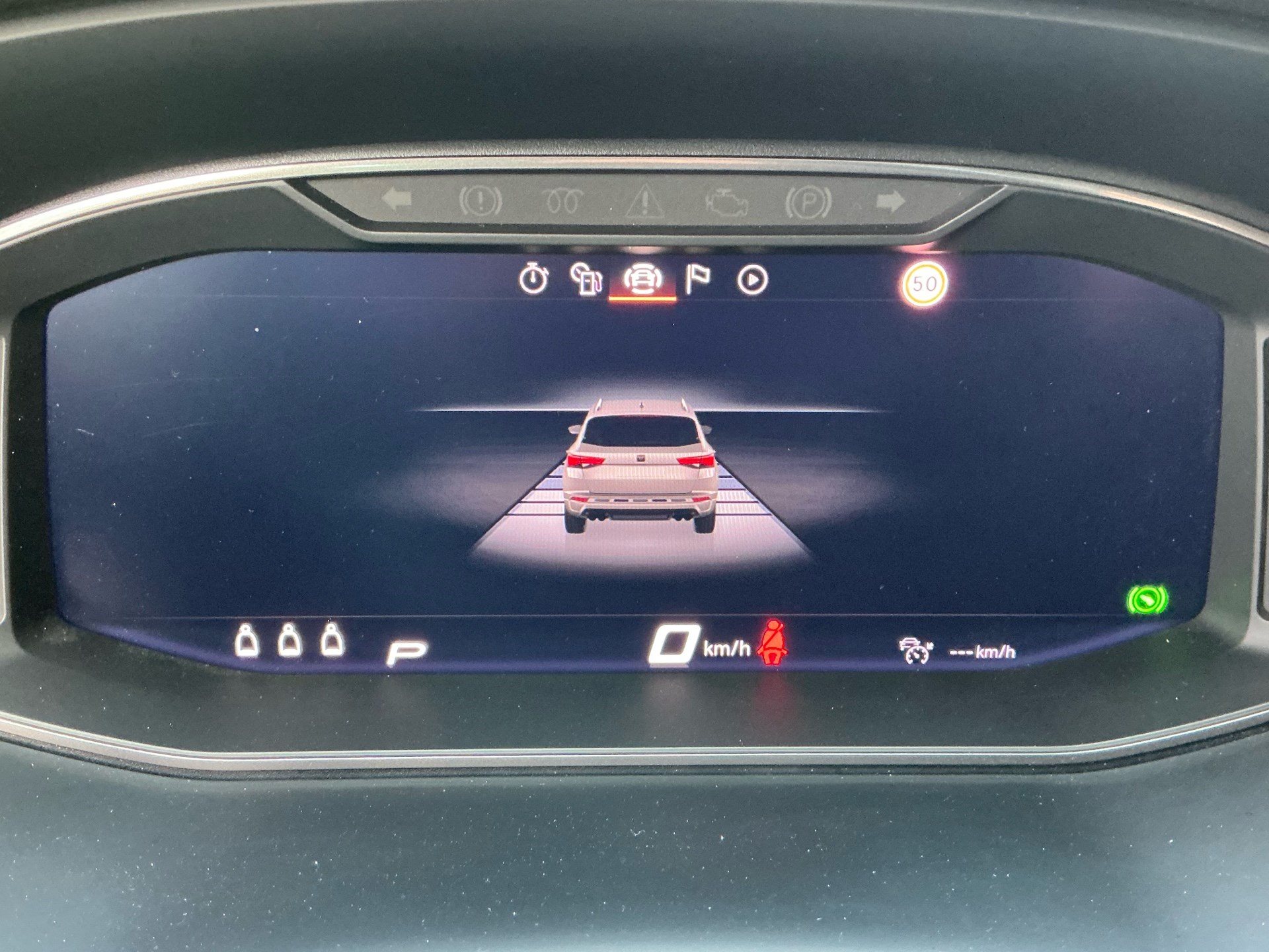 CUPRA Ateca VZ 4Drive *** PANORAMAGLASDACH & ASSISTENZPAKET ***-image-11