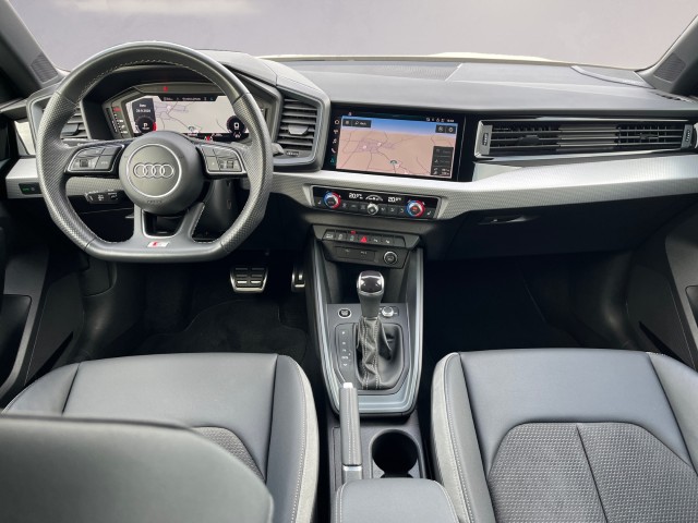 AUDI A1 Sportback 30 TFSI S Line Attraction S-tronic-image-11