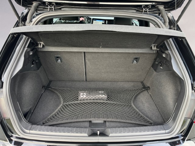 AUDI A1 Sportback 30 TFSI S Line Attraction S-tronic-image-18