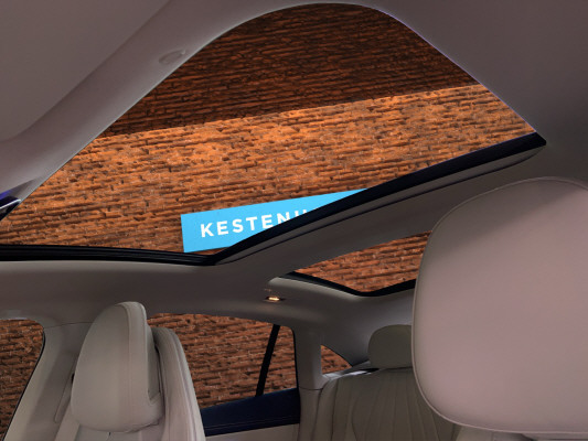 MERCEDES-BENZ EQE 300-image-8