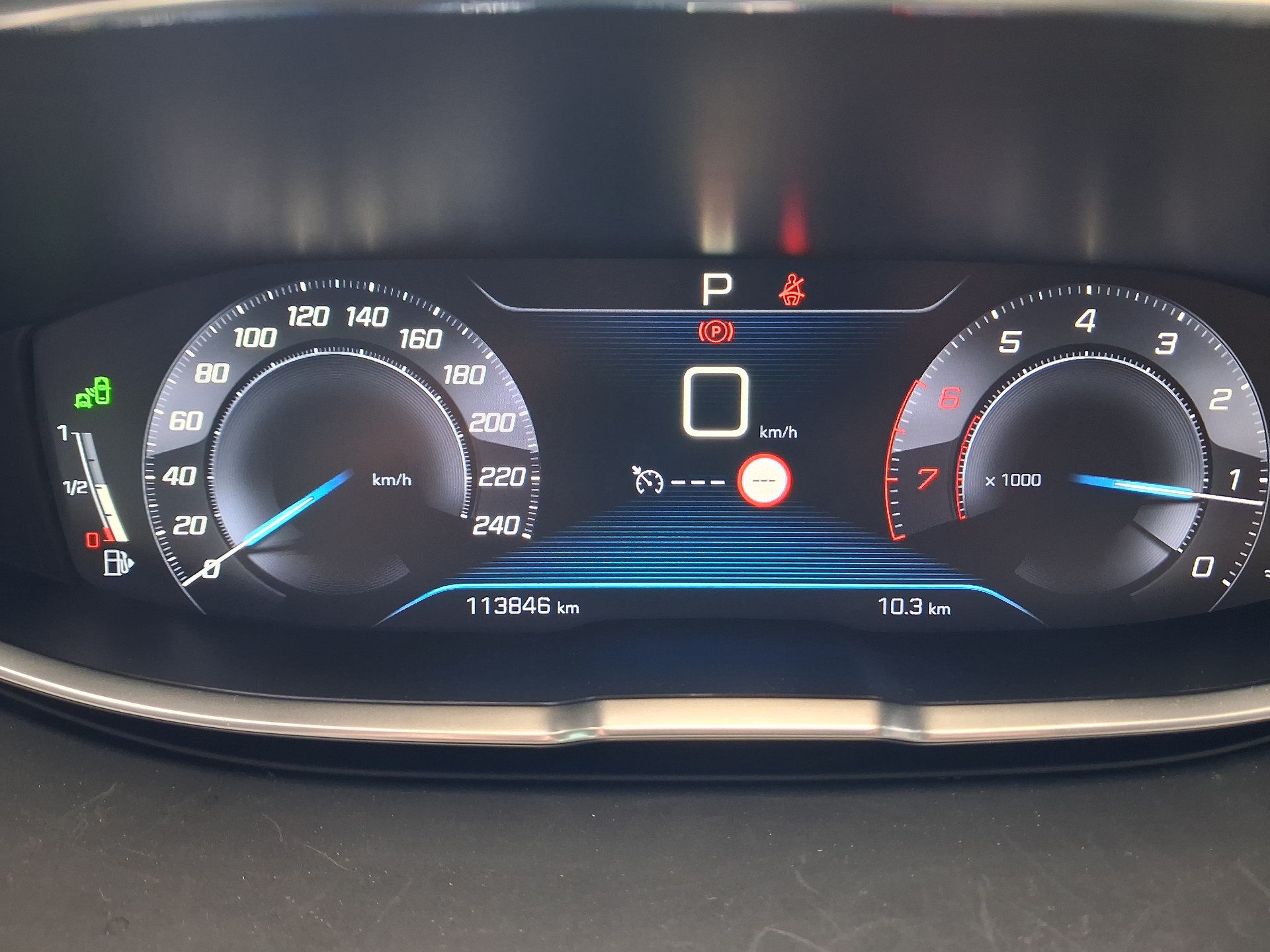 PEUGEOT 3008 1.6 THP Allure-image-11