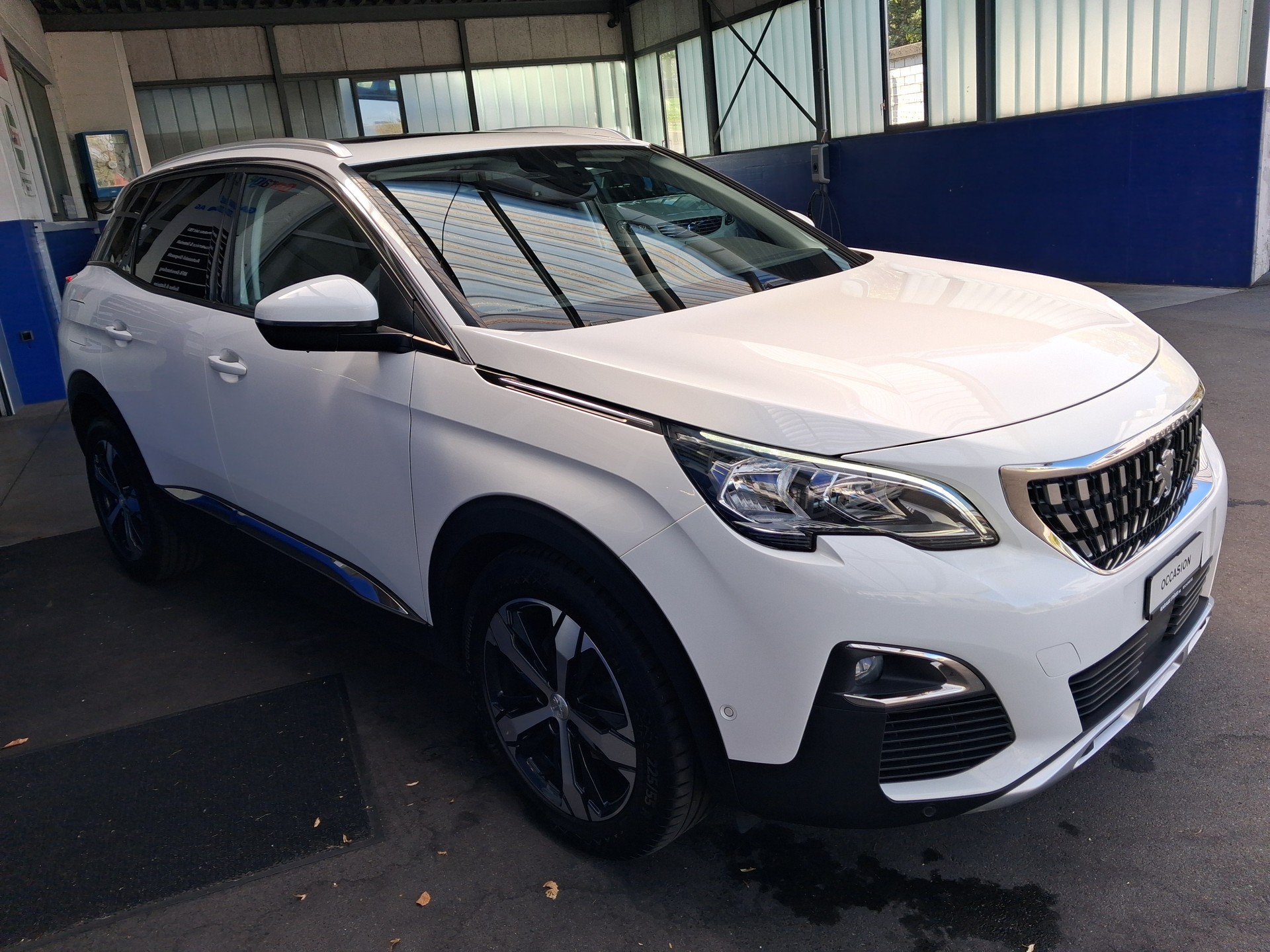 PEUGEOT 3008 1.6 THP Allure-image-4