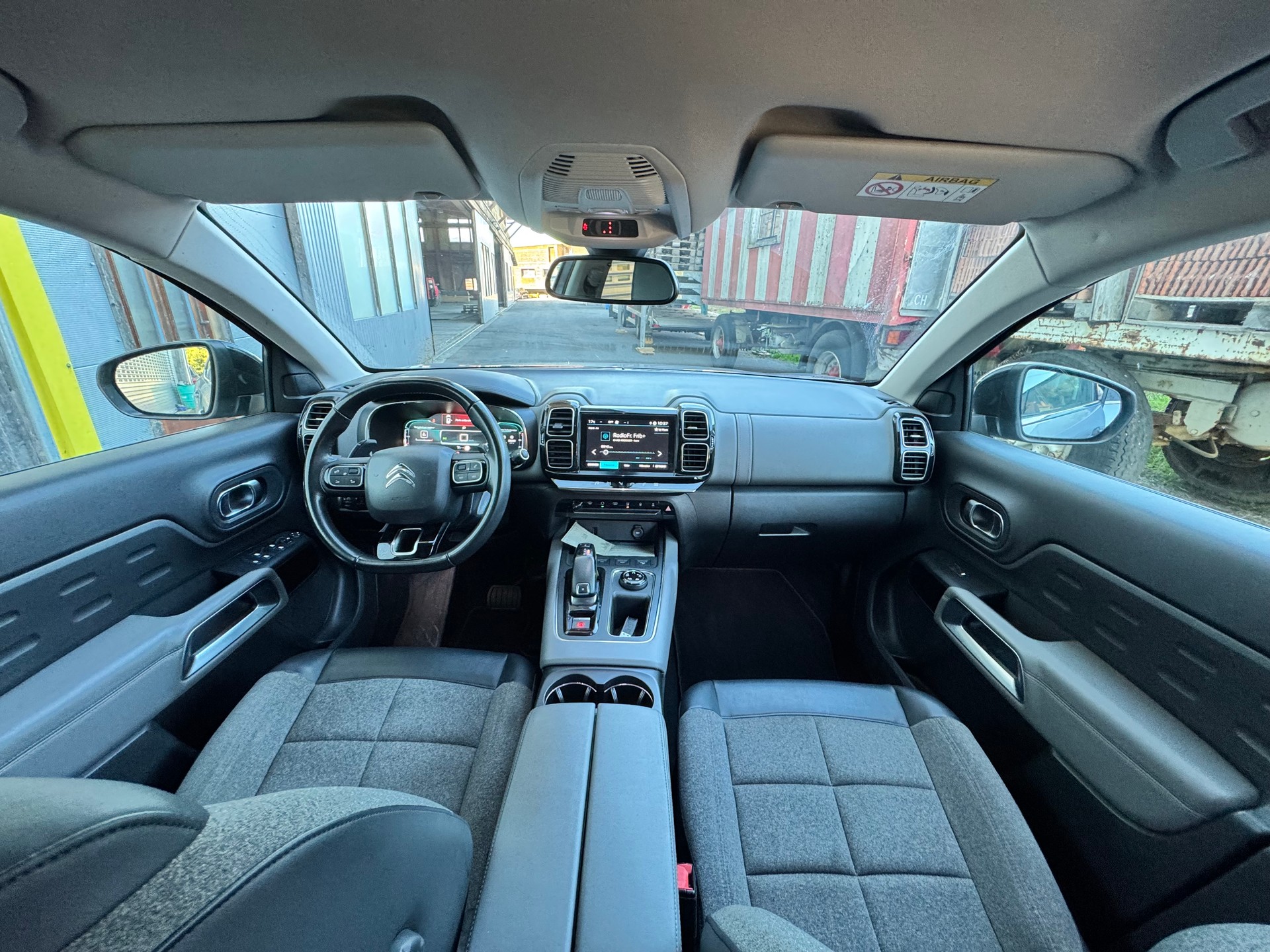 CITROEN C5 Aircross 1.5 BlueHD Shine EAT8-image-12