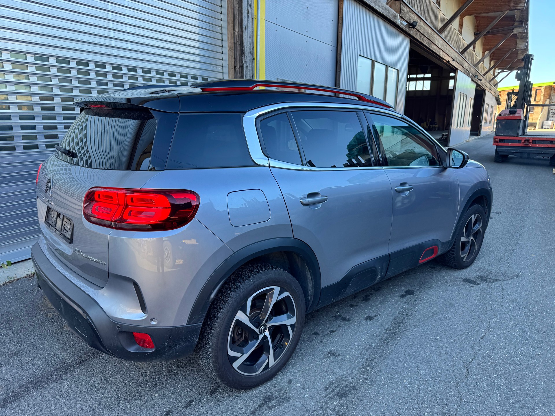 CITROEN C5 Aircross 1.5 BlueHD Shine EAT8-image-5