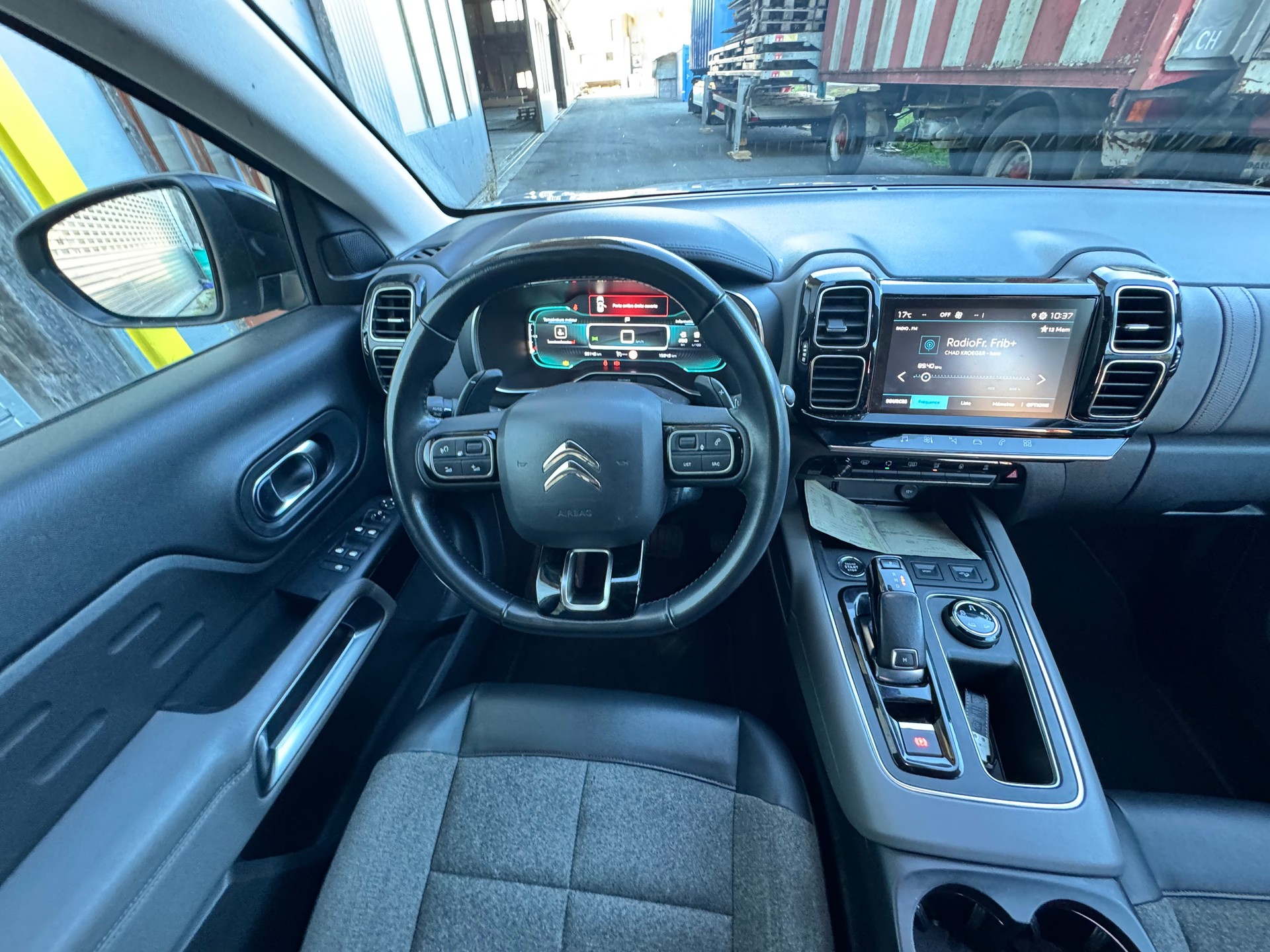 CITROEN C5 Aircross 1.5 BlueHD Shine EAT8-image-9