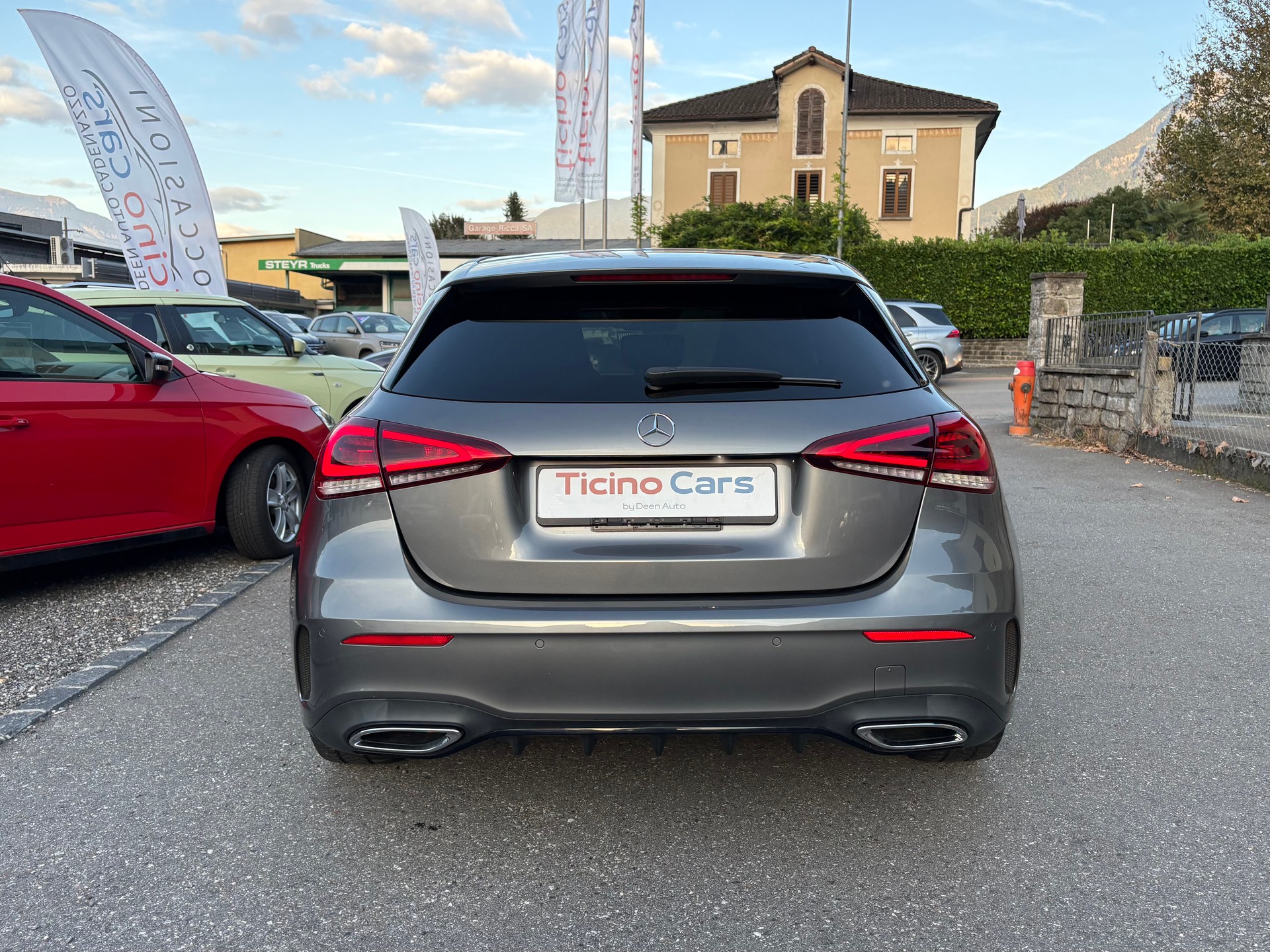 MERCEDES-BENZ A 220 AMG Line 7G-DCT 4Matic-image-5