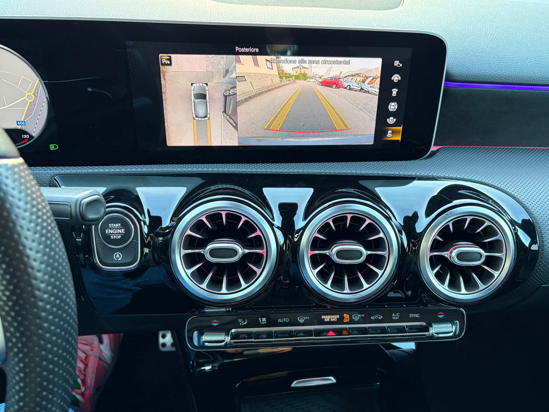 MERCEDES-BENZ A 220 AMG Line 7G-DCT 4Matic-image-14