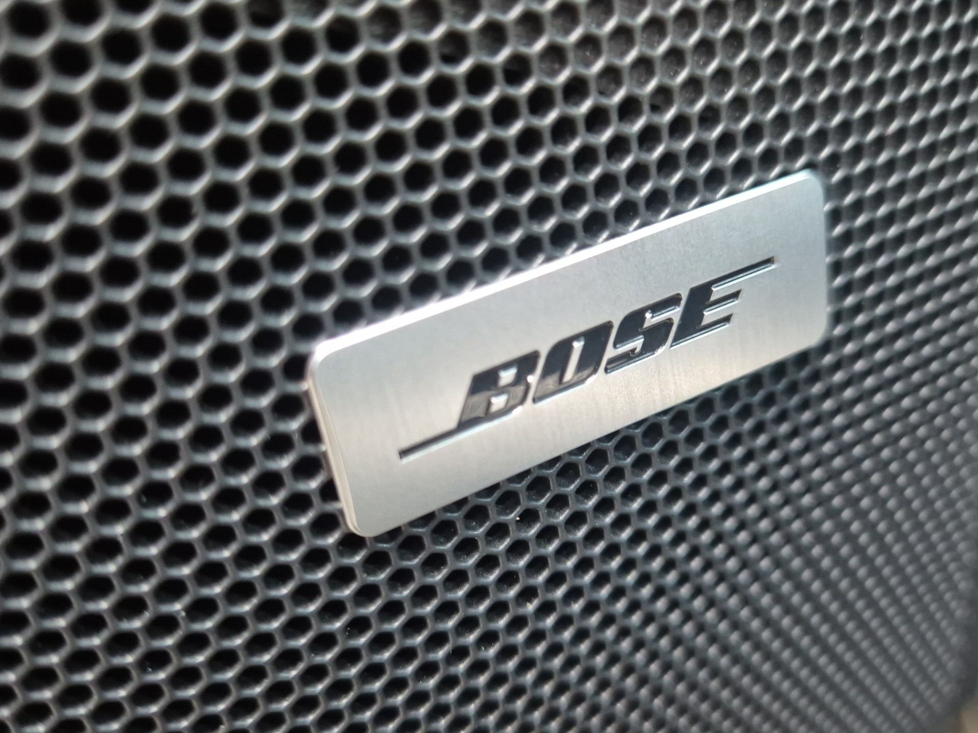 PORSCHE Cayenne Turbo-image-15