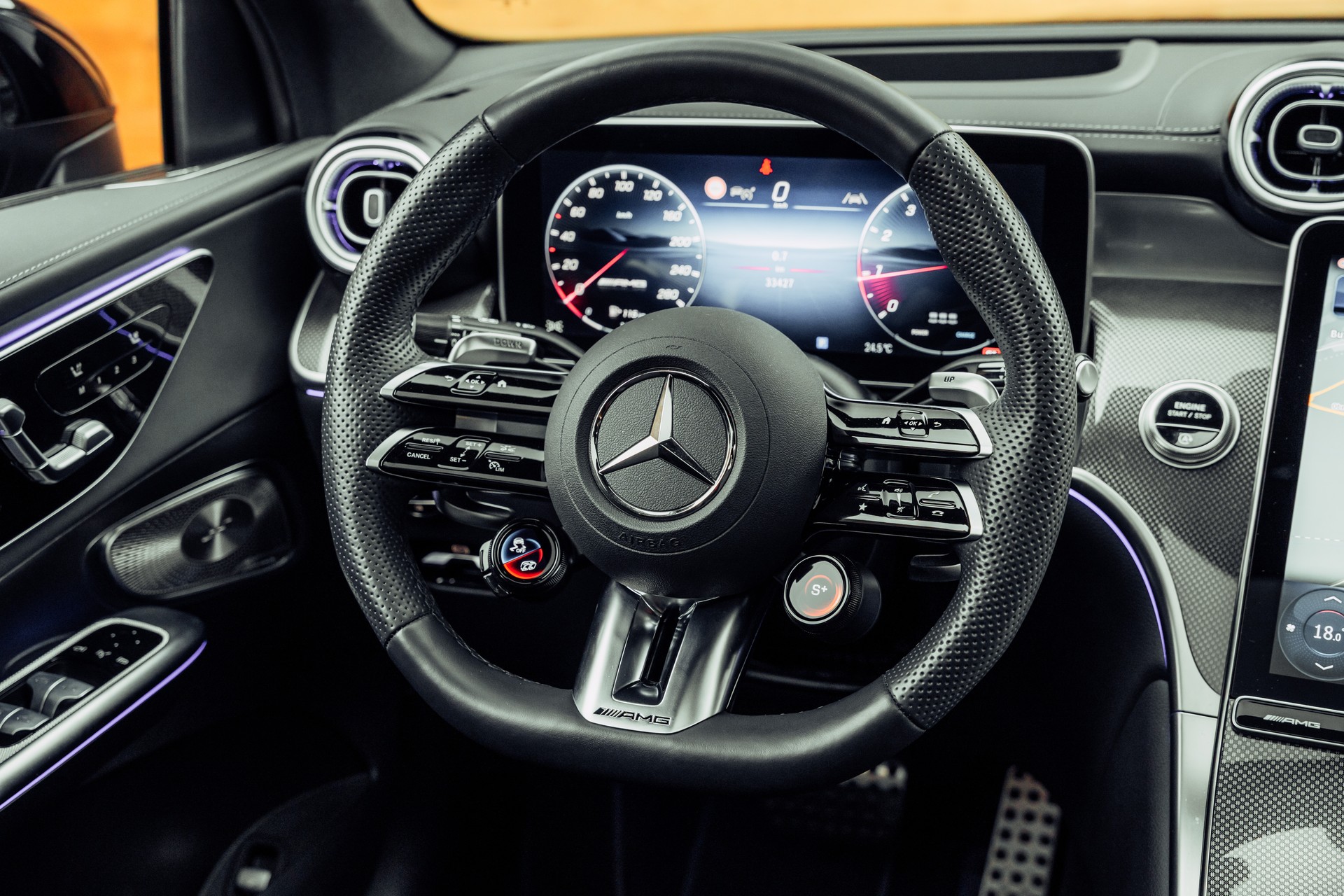 MERCEDES-BENZ GLC 43 AMG Executive Edition 4Matic 9G-Tronic-image-14