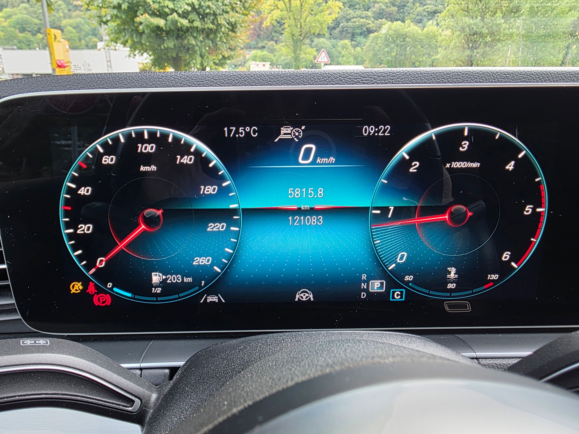 MERCEDES-BENZ GLE 300 d 4Matic 9G-Tronic-image-13