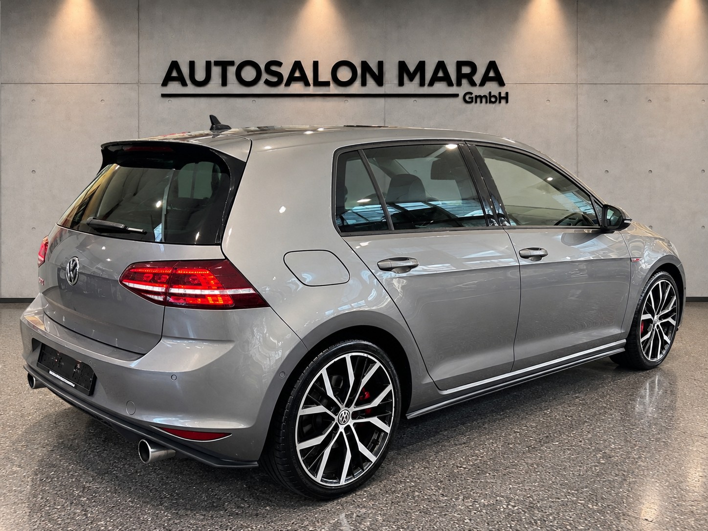 VW Golf 2.0 TSI GTI Performance DSG-image-5