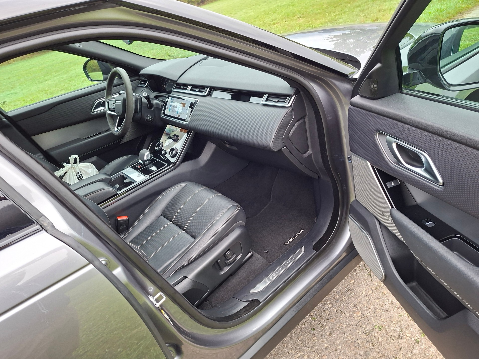 LAND ROVER Range Rover Velar P 250 SE Automatic-image-19