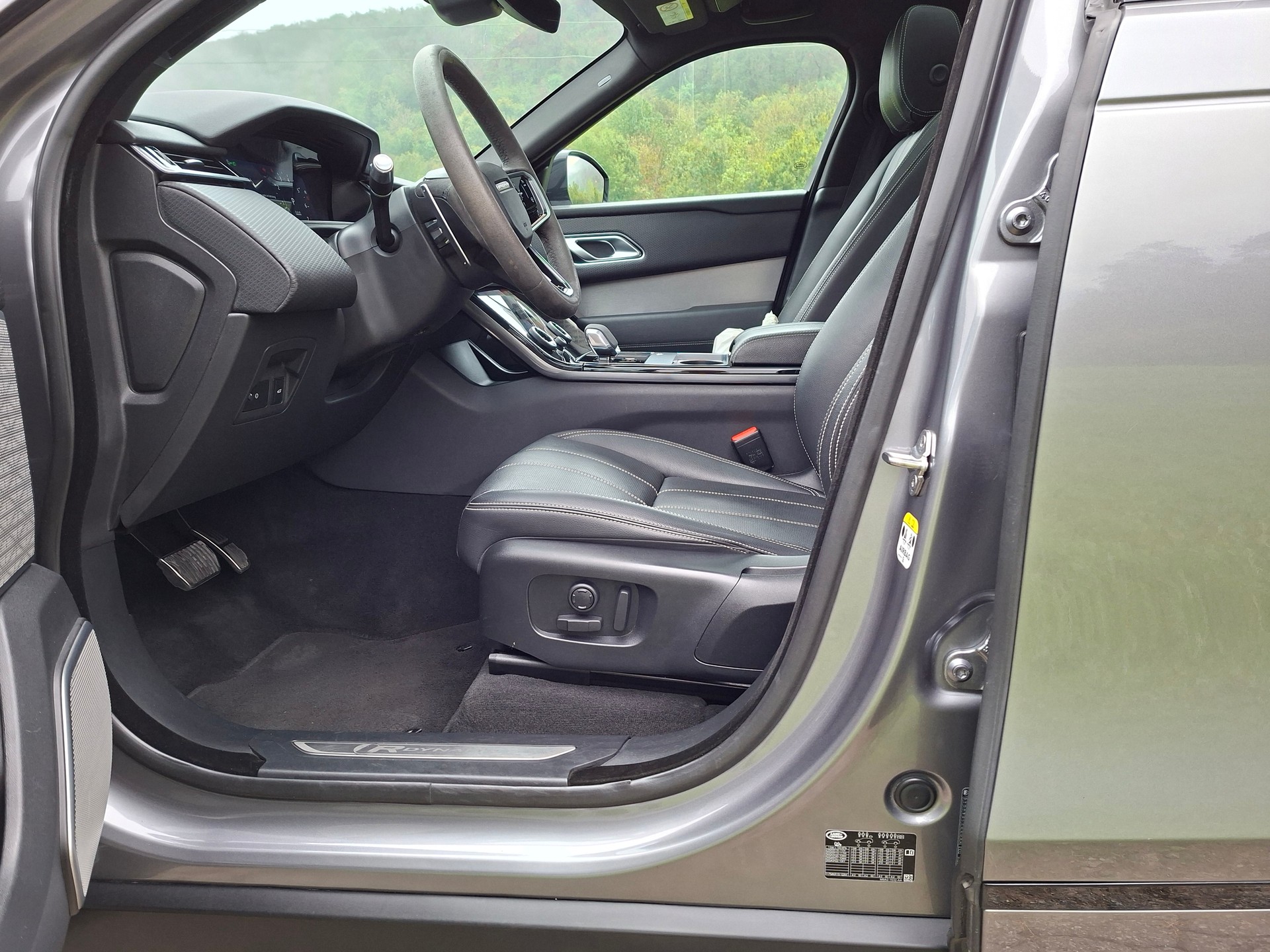 LAND ROVER Range Rover Velar P 250 SE Automatic-image-9
