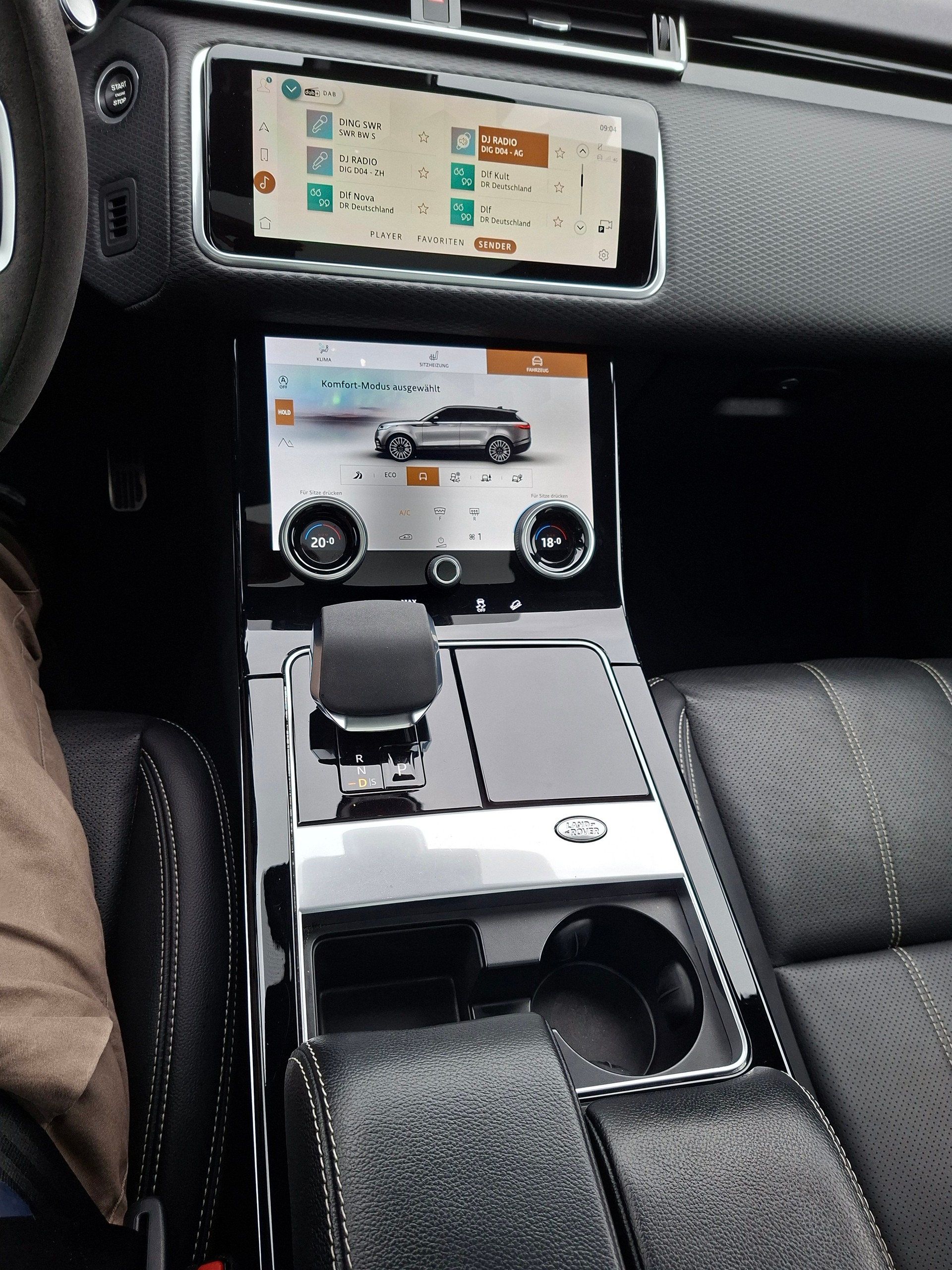 LAND ROVER Range Rover Velar P 250 SE Automatic-image-15