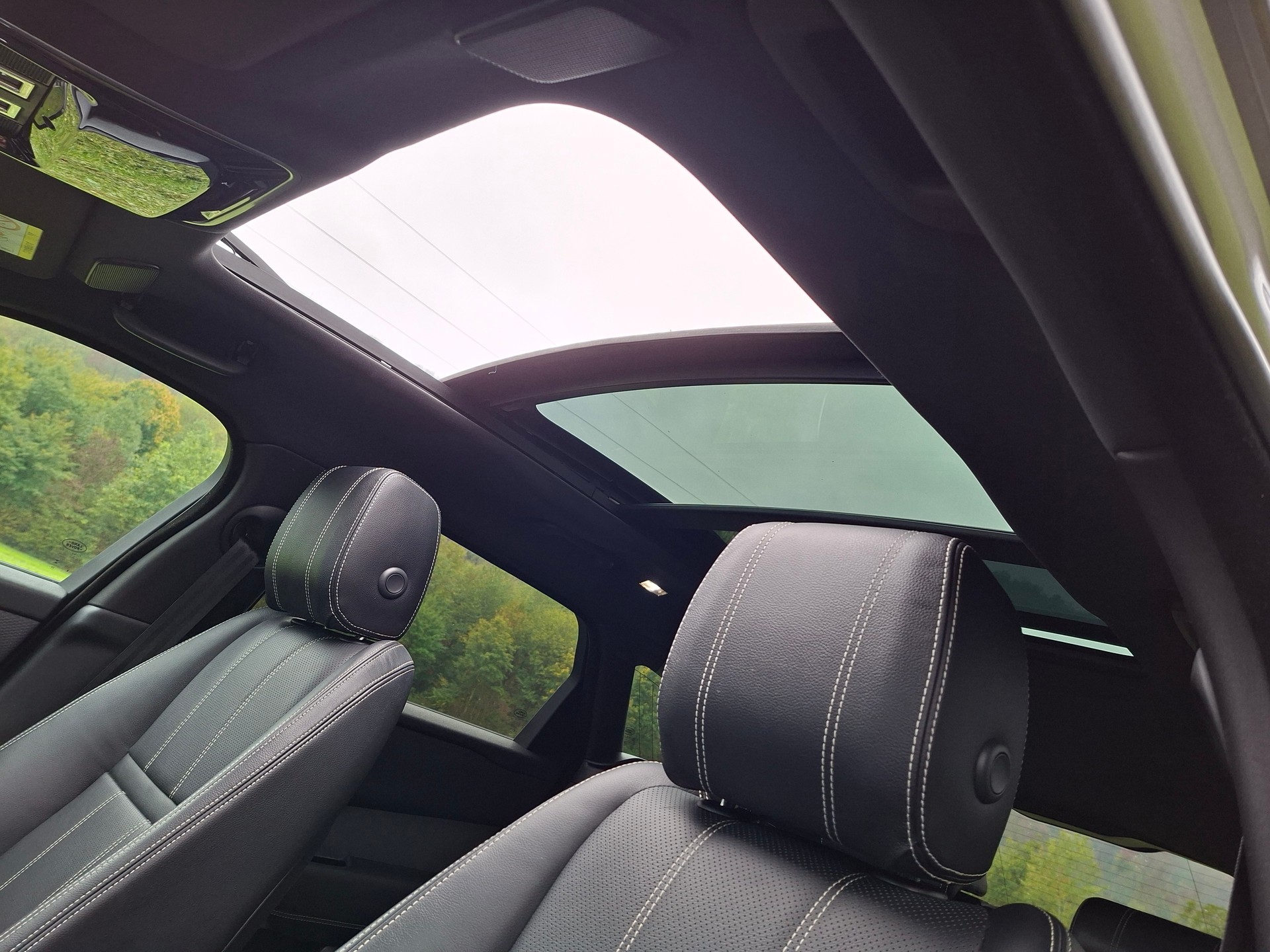 LAND ROVER Range Rover Velar P 250 SE Automatic-image-12