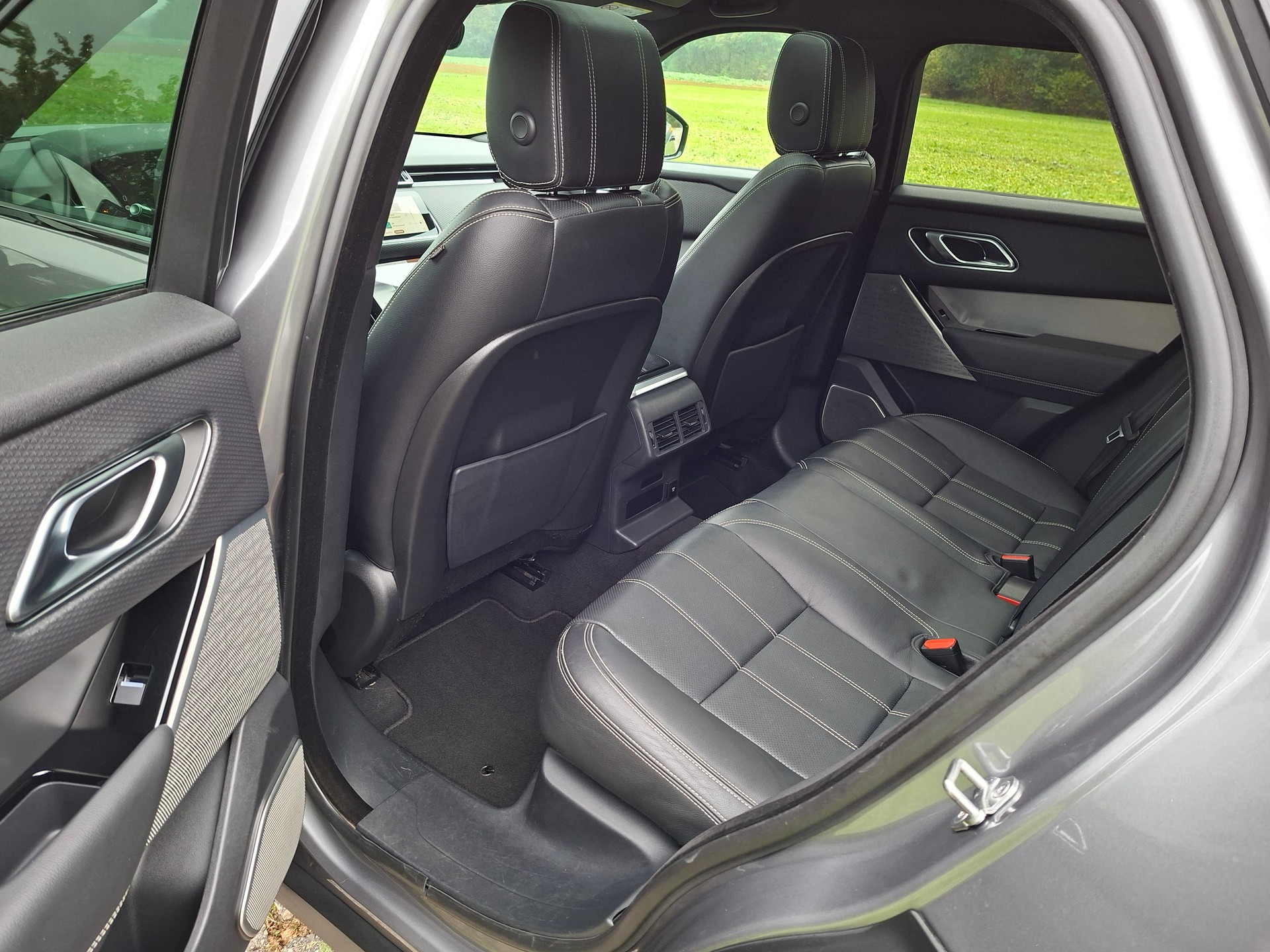 LAND ROVER Range Rover Velar P 250 SE Automatic-image-18