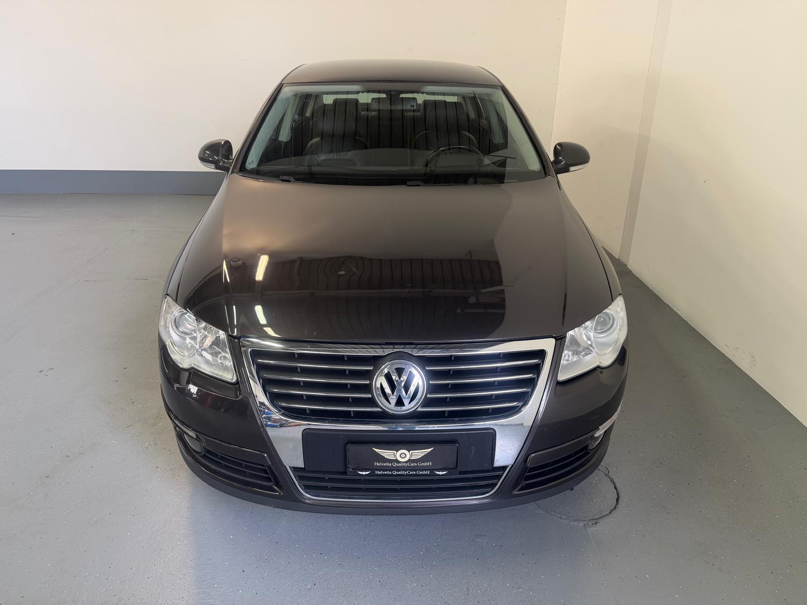 VW Passat 2.0 FSI Highline-image-4