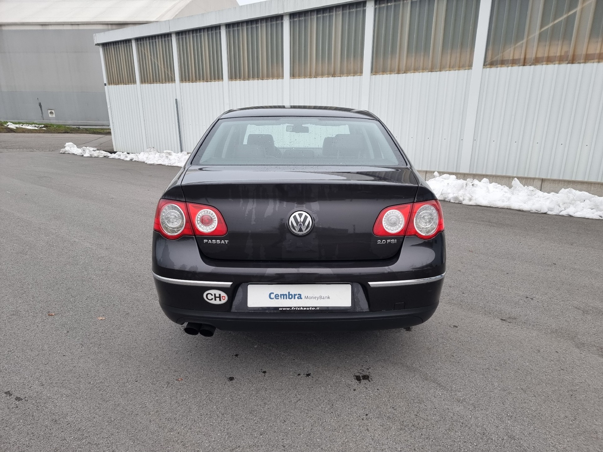 VW Passat 2.0 FSI Highline-image-9