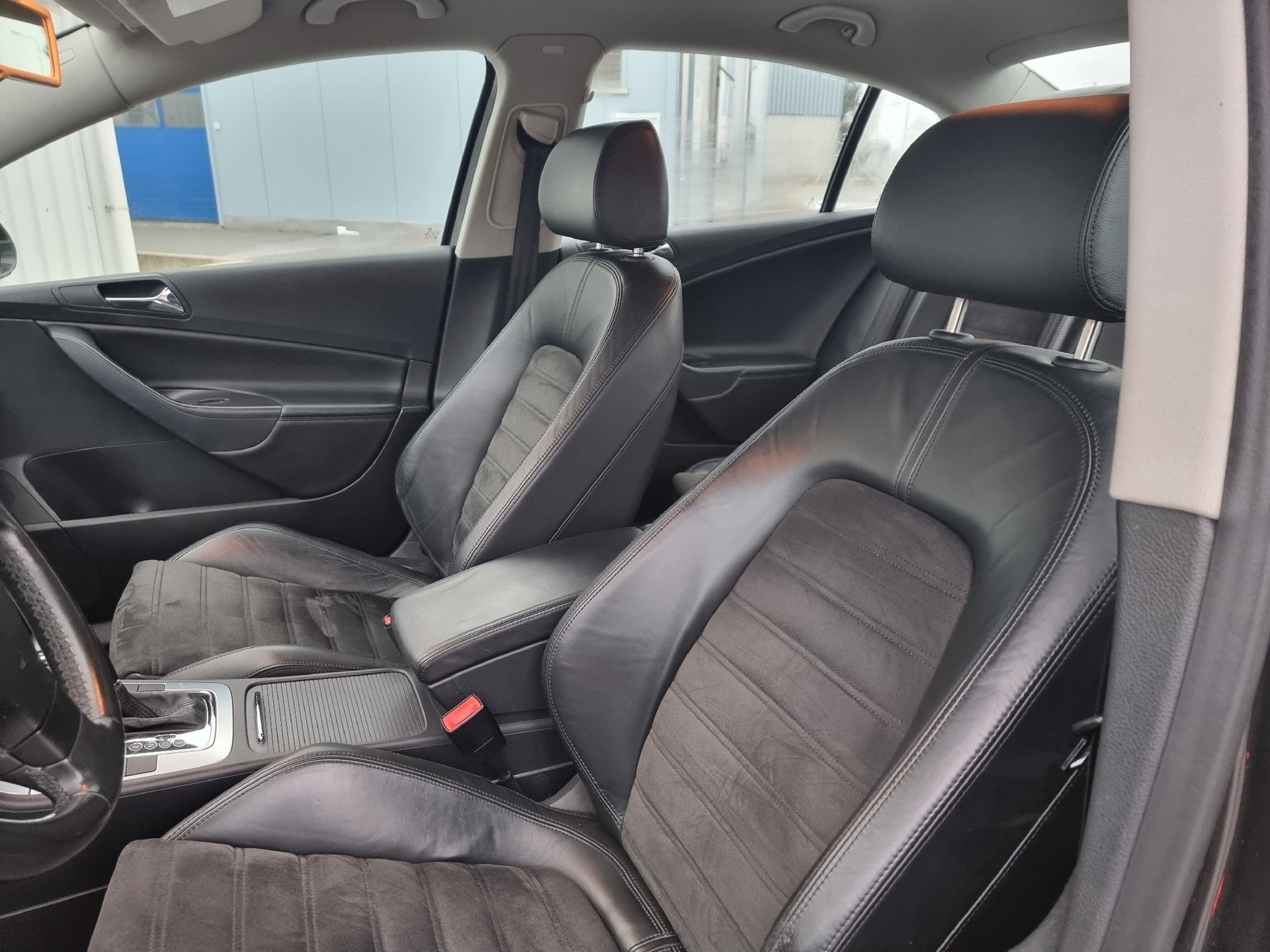 VW Passat 2.0 FSI Highline-image-14