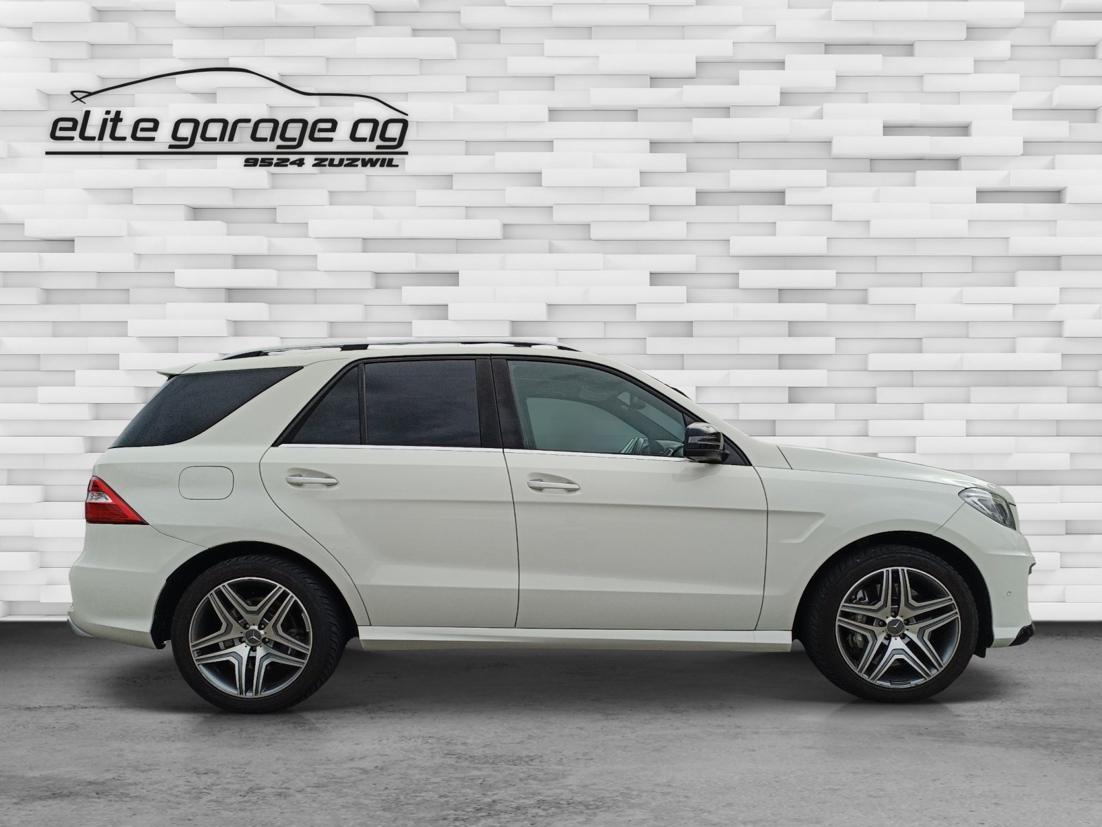 MERCEDES-BENZ ML 63 AMG 4Matic Speedshift-image-3