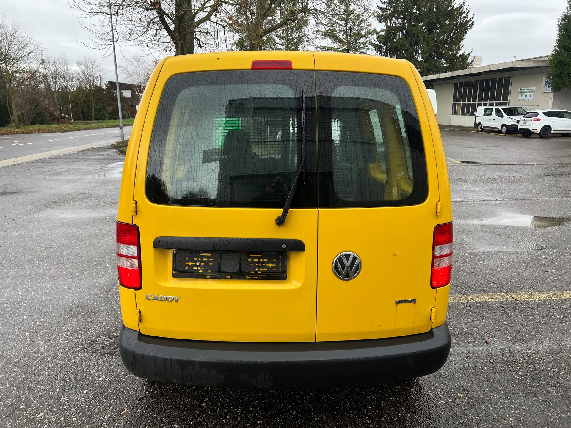 VW CADDY 4 2.0D 4 MOTION-image-4