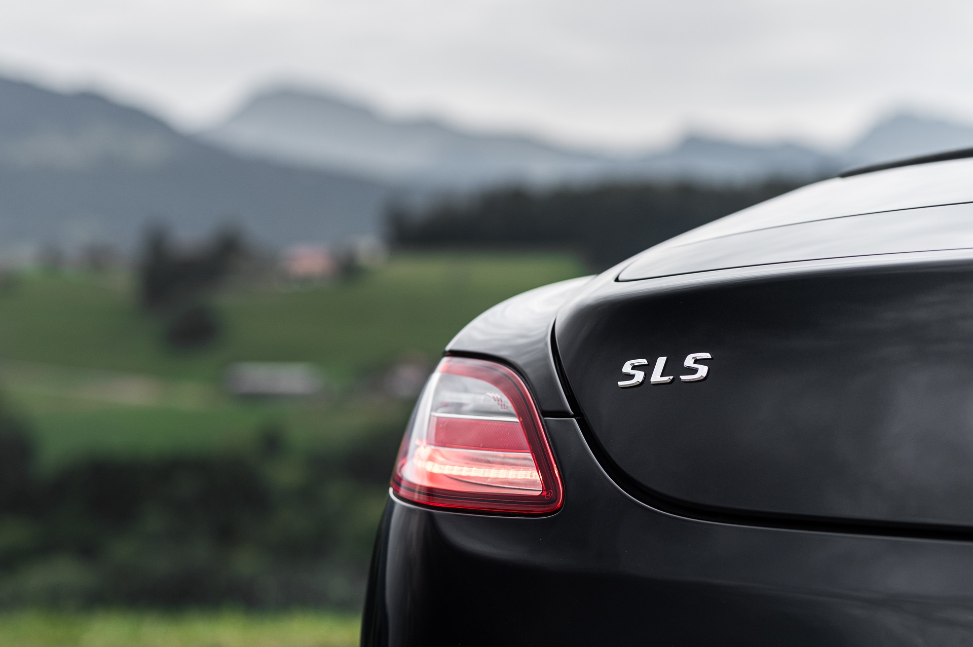 MERCEDES-BENZ SLS 63 AMG Speedshift-image-9