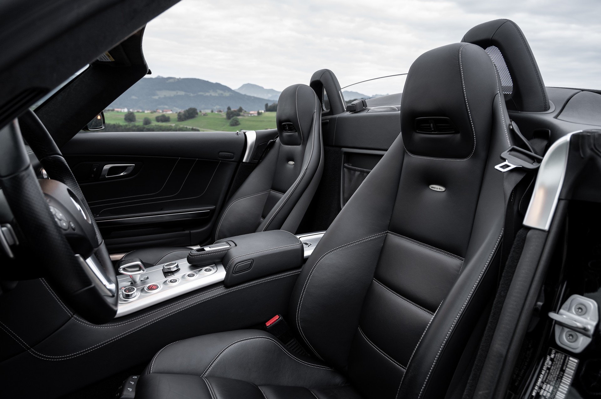 MERCEDES-BENZ SLS 63 AMG Speedshift-image-26