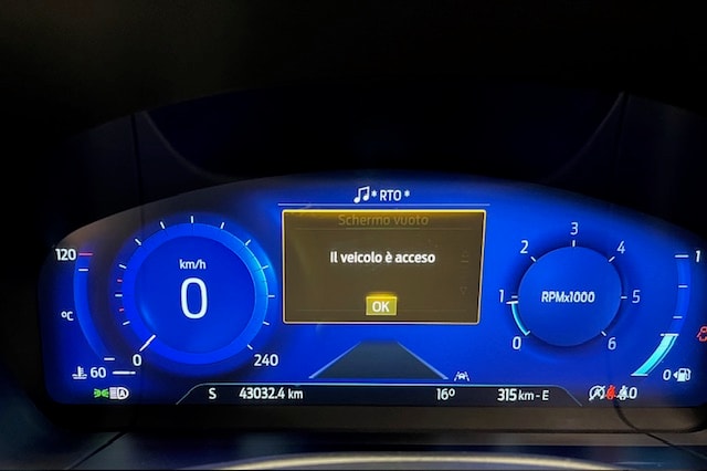 FORD Kuga 2.0 EcoBlue Hybrid ST-Line 2WD-image-4