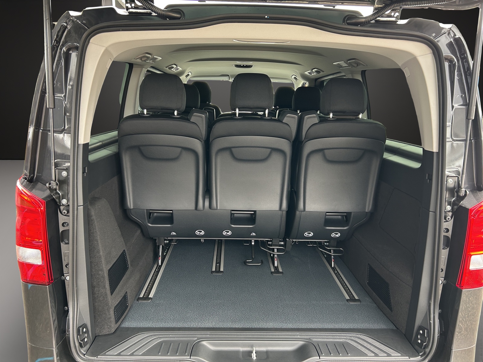 MERCEDES-BENZ Vito 116 CDI Lang Tourer 9G-Tronic 4M Pro-image-11