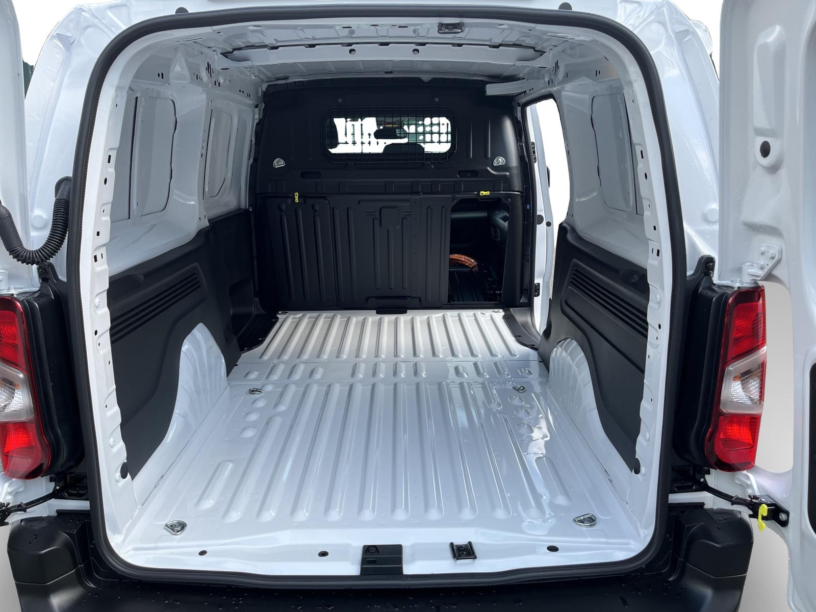 TOYOTA PROACE CITY Van L2 52KWh Active-image-13