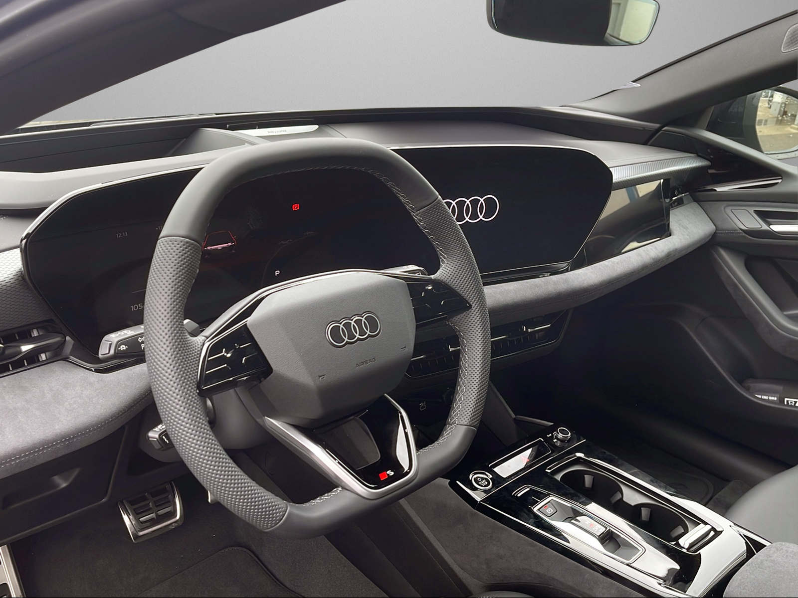 AUDI A6 Avant e-tron quattro-image-5