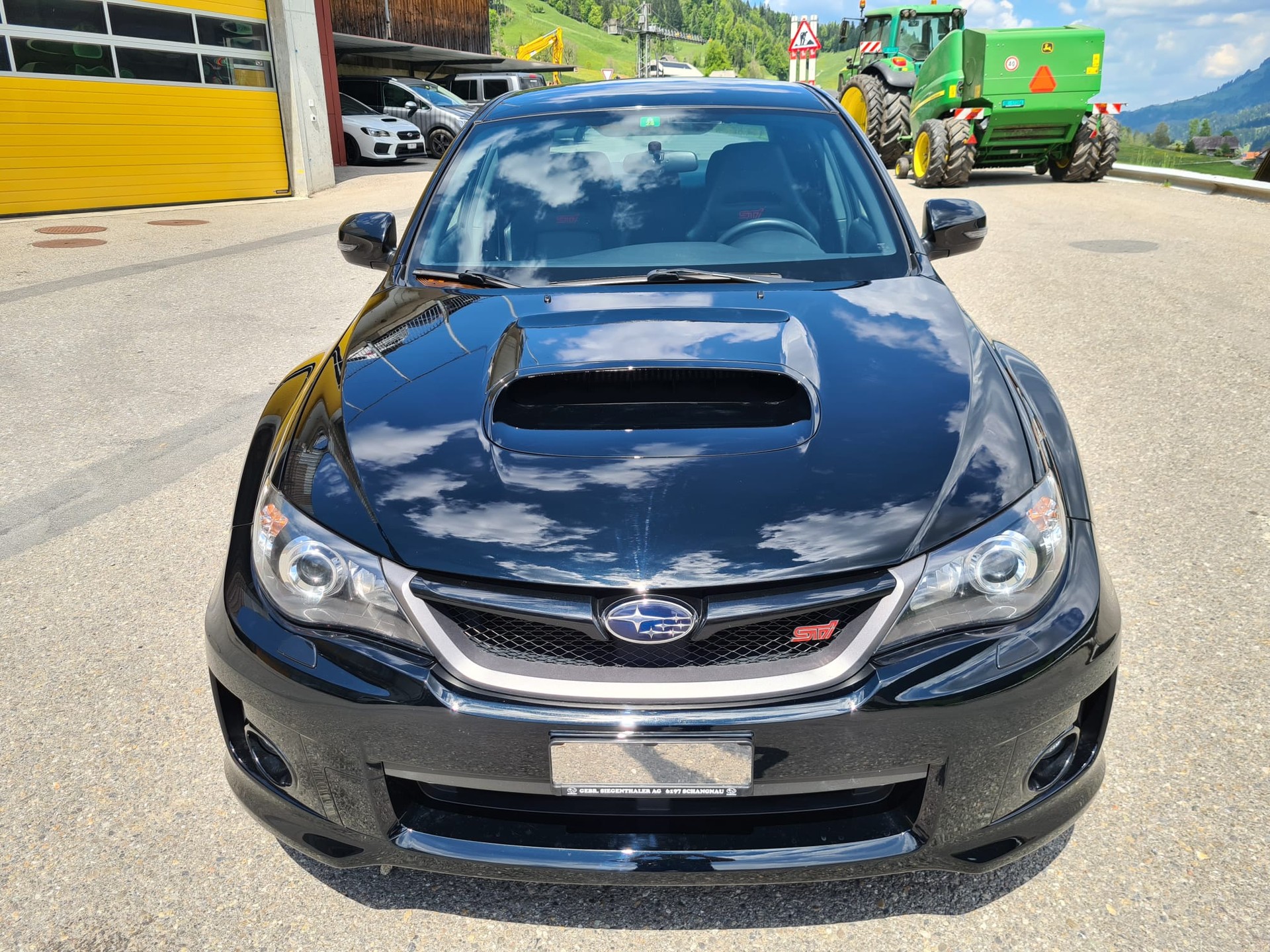 SUBARU 2.5 Turbo 4WD WRX STI Luxury-showroom-element-1