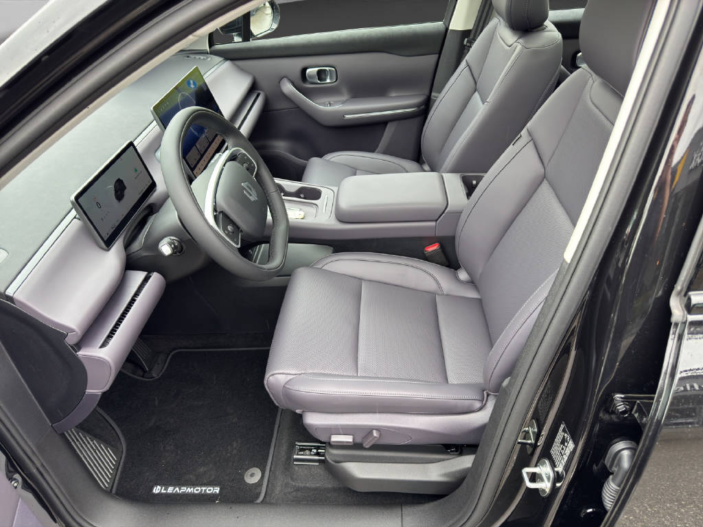 LEAPMOTOR C10 1.5 REEV Style-image-4