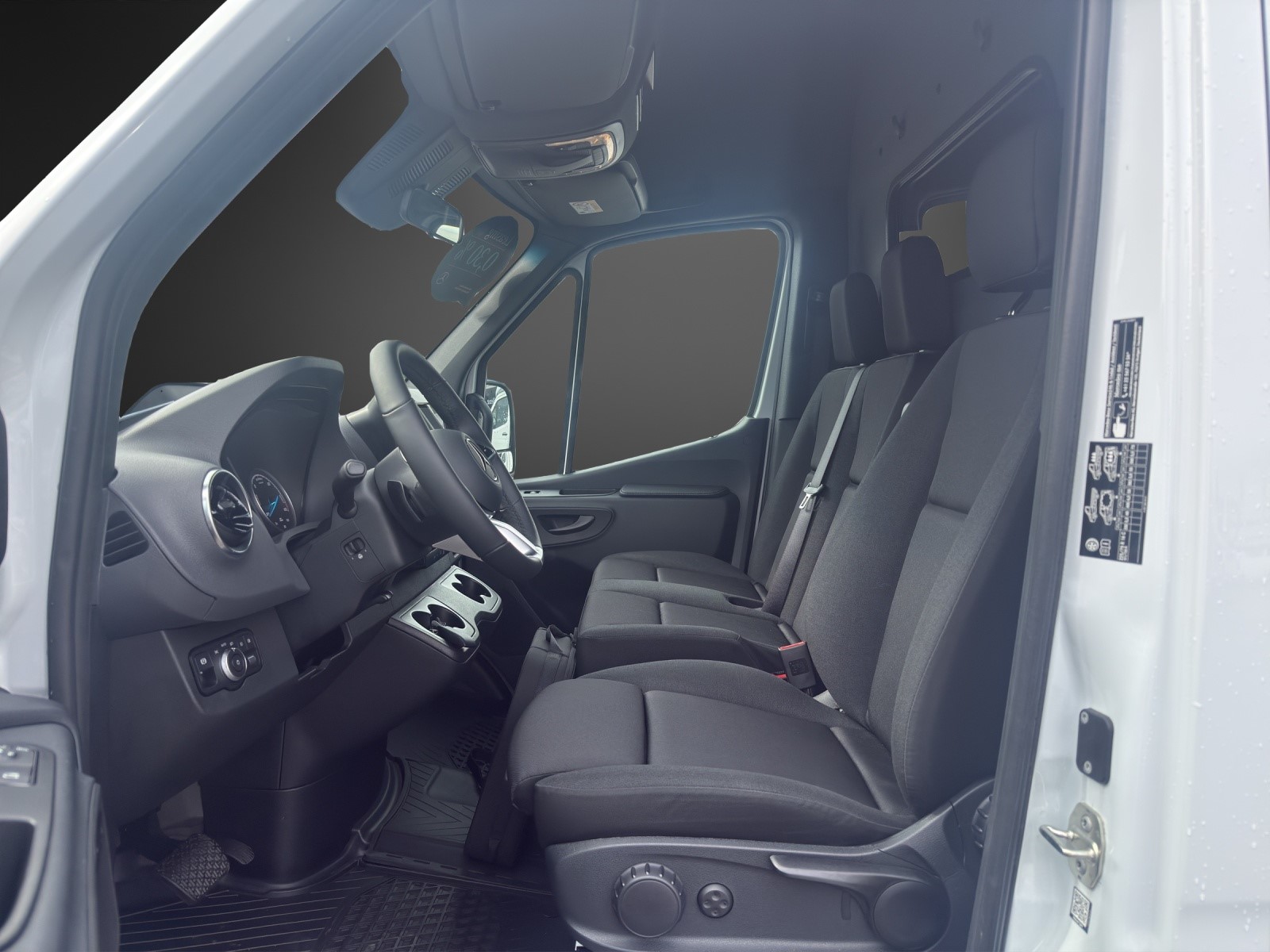 MERCEDES-BENZ eSprinter 420 Select KA 4325mm L-image-5