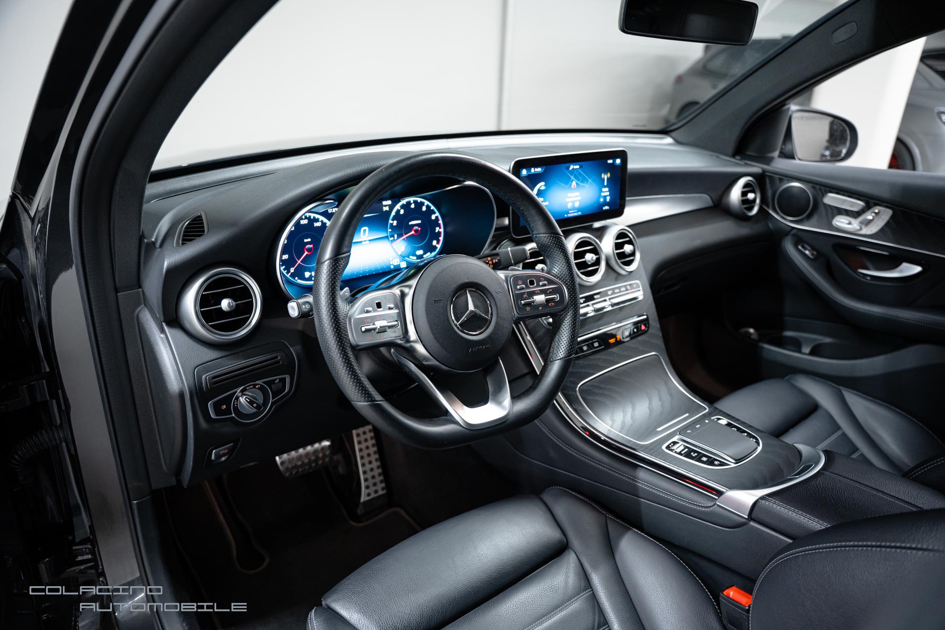 MERCEDES-BENZ GLC Coupé 200 AMG Line 4Matic 9G-Tronic-image-11