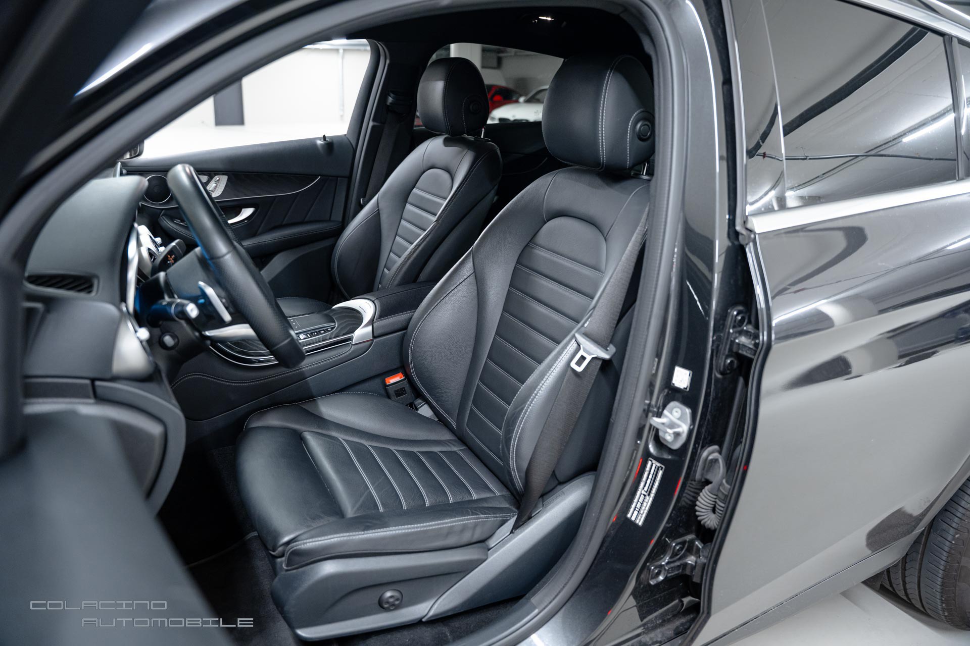 MERCEDES-BENZ GLC Coupé 200 AMG Line 4Matic 9G-Tronic-image-13