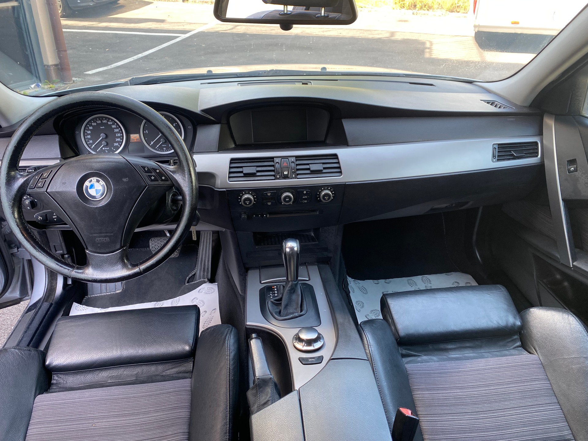 BMW 530d Touring-image-6