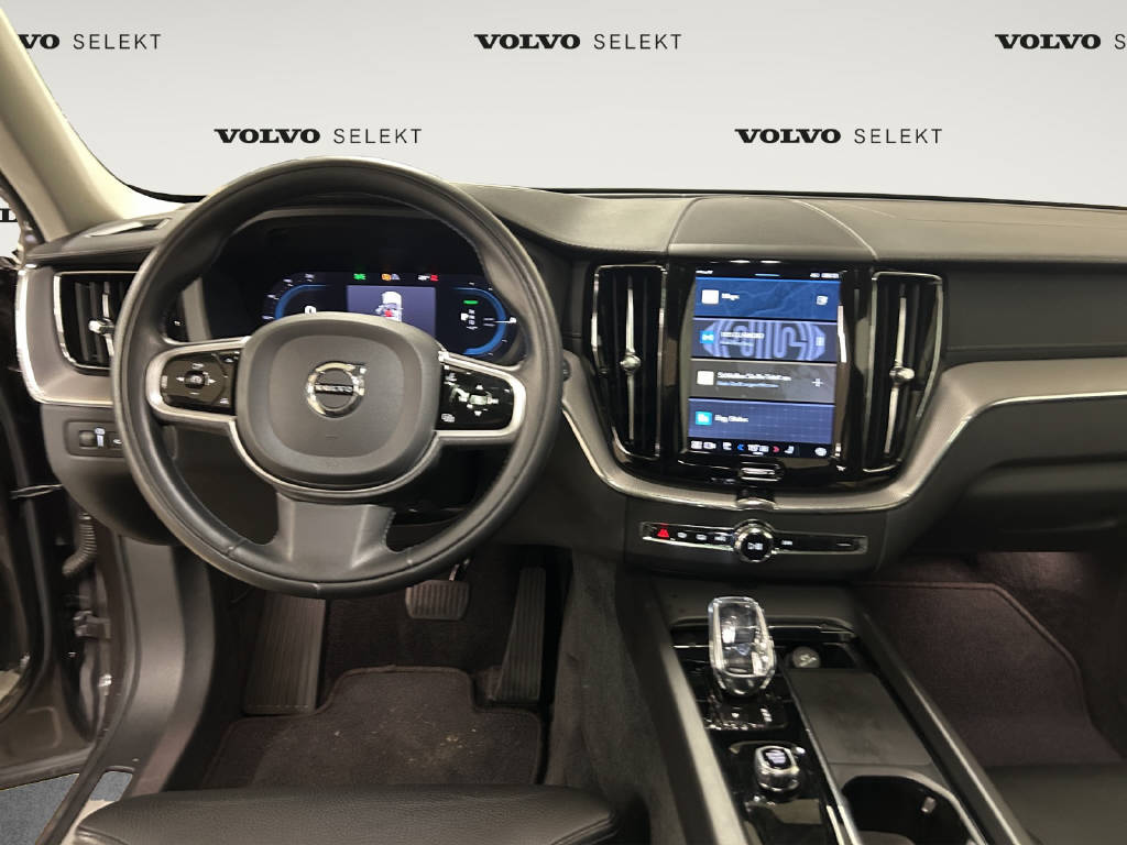 VOLVO XC60 2.0 T6 TE Inscription eAWD-image-8
