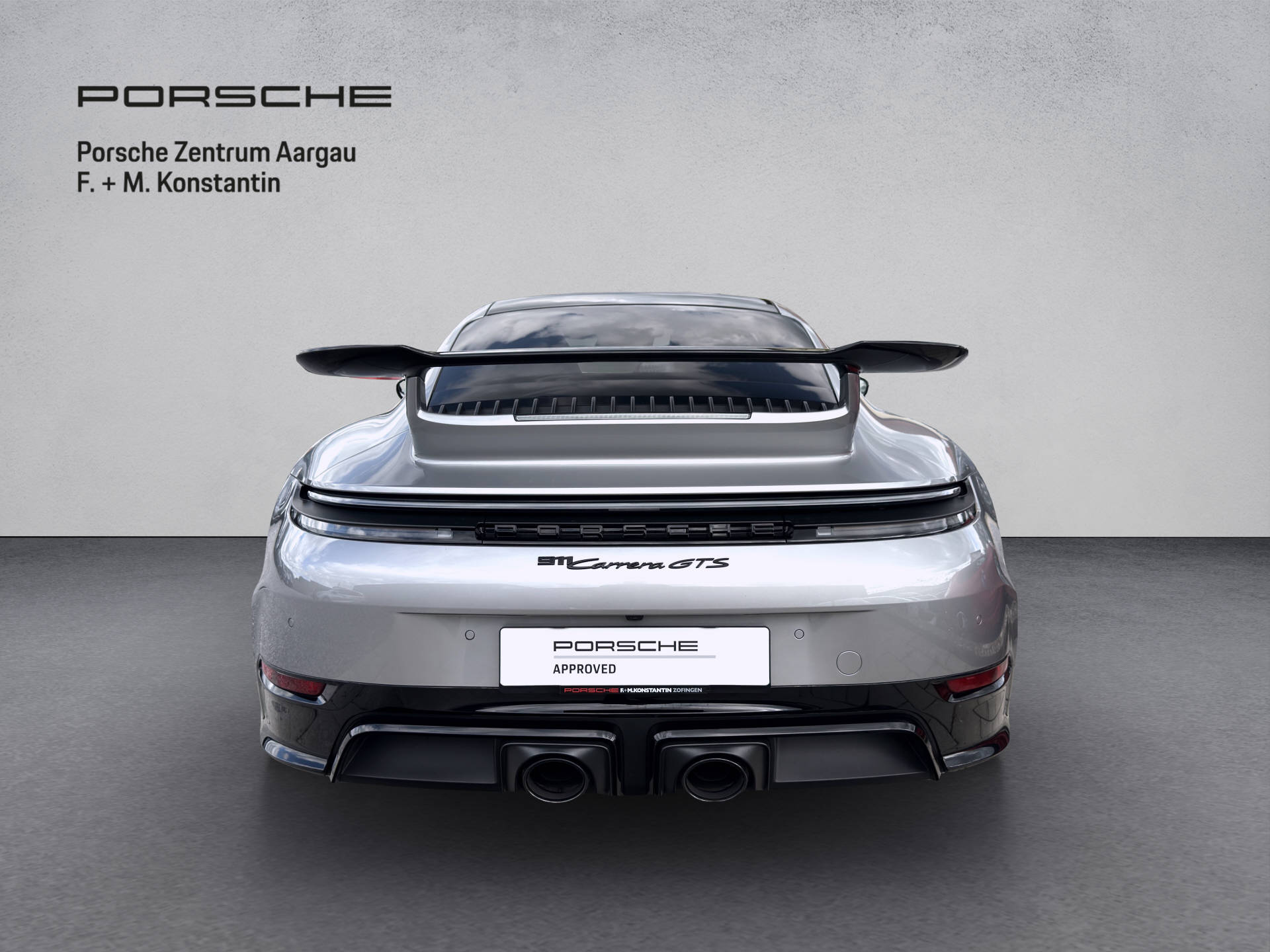 PORSCHE 911 Carrera GTS-image-4