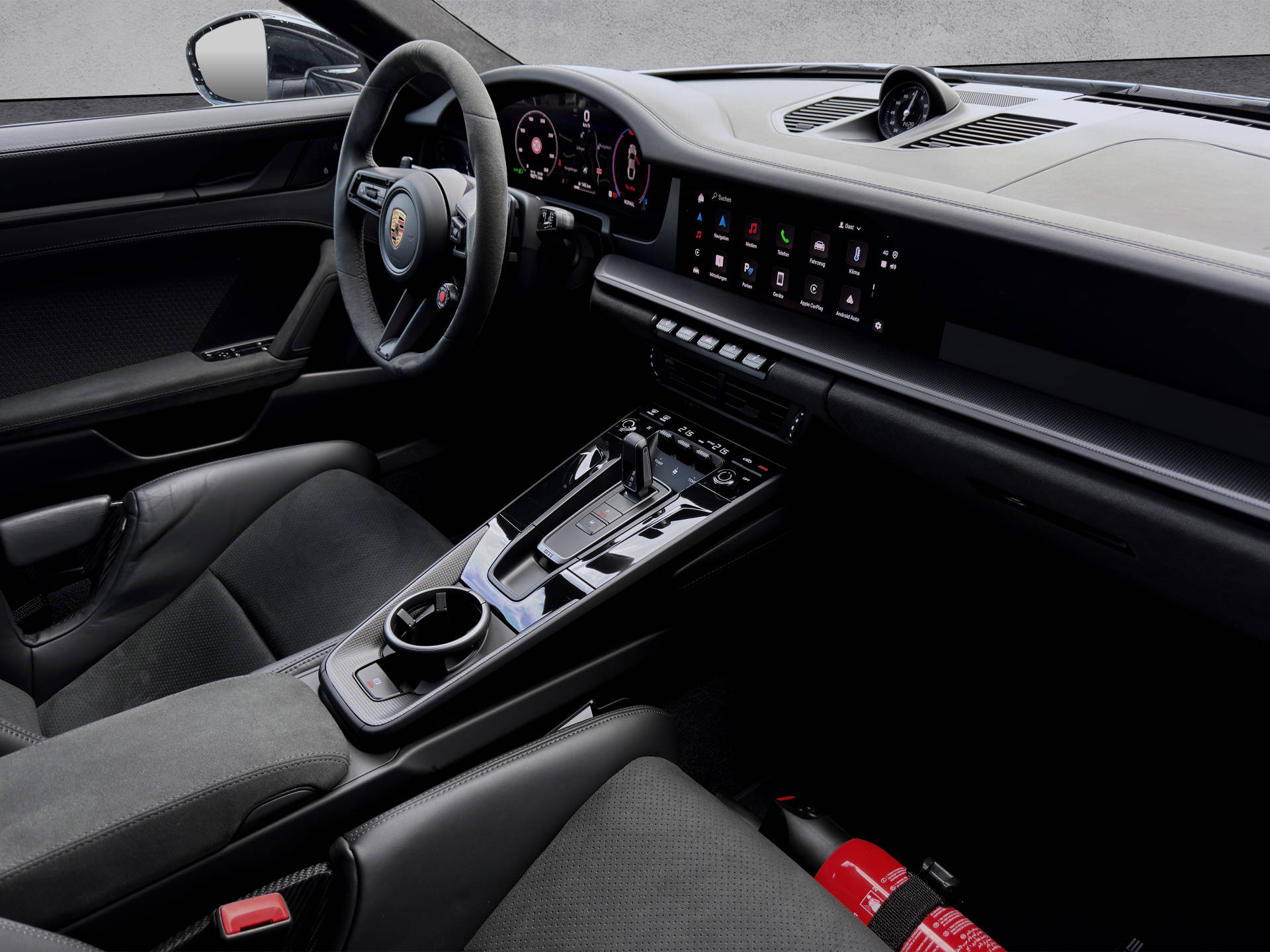 PORSCHE 911 Carrera GTS-image-7