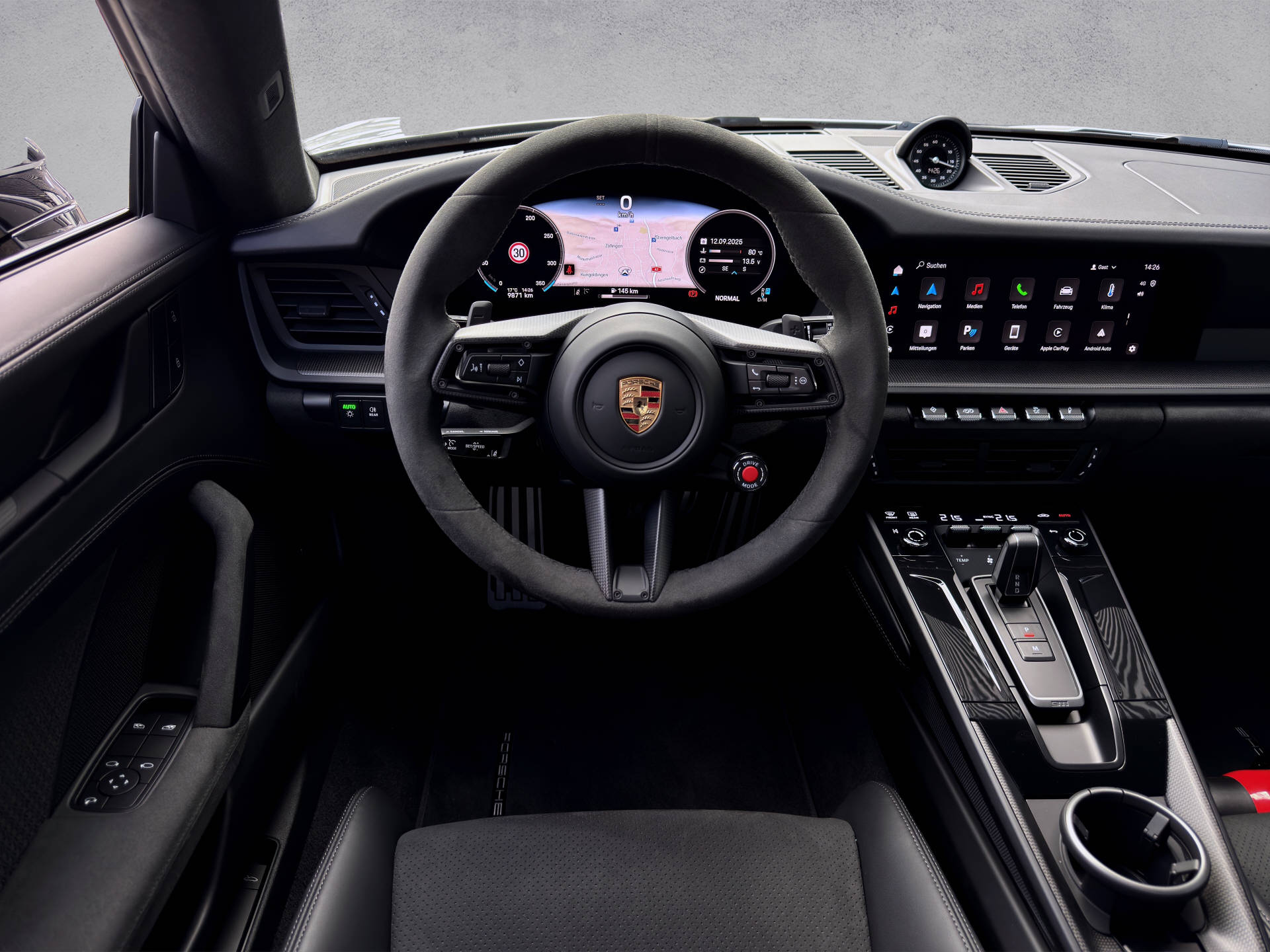 PORSCHE 911 Carrera GTS-image-5
