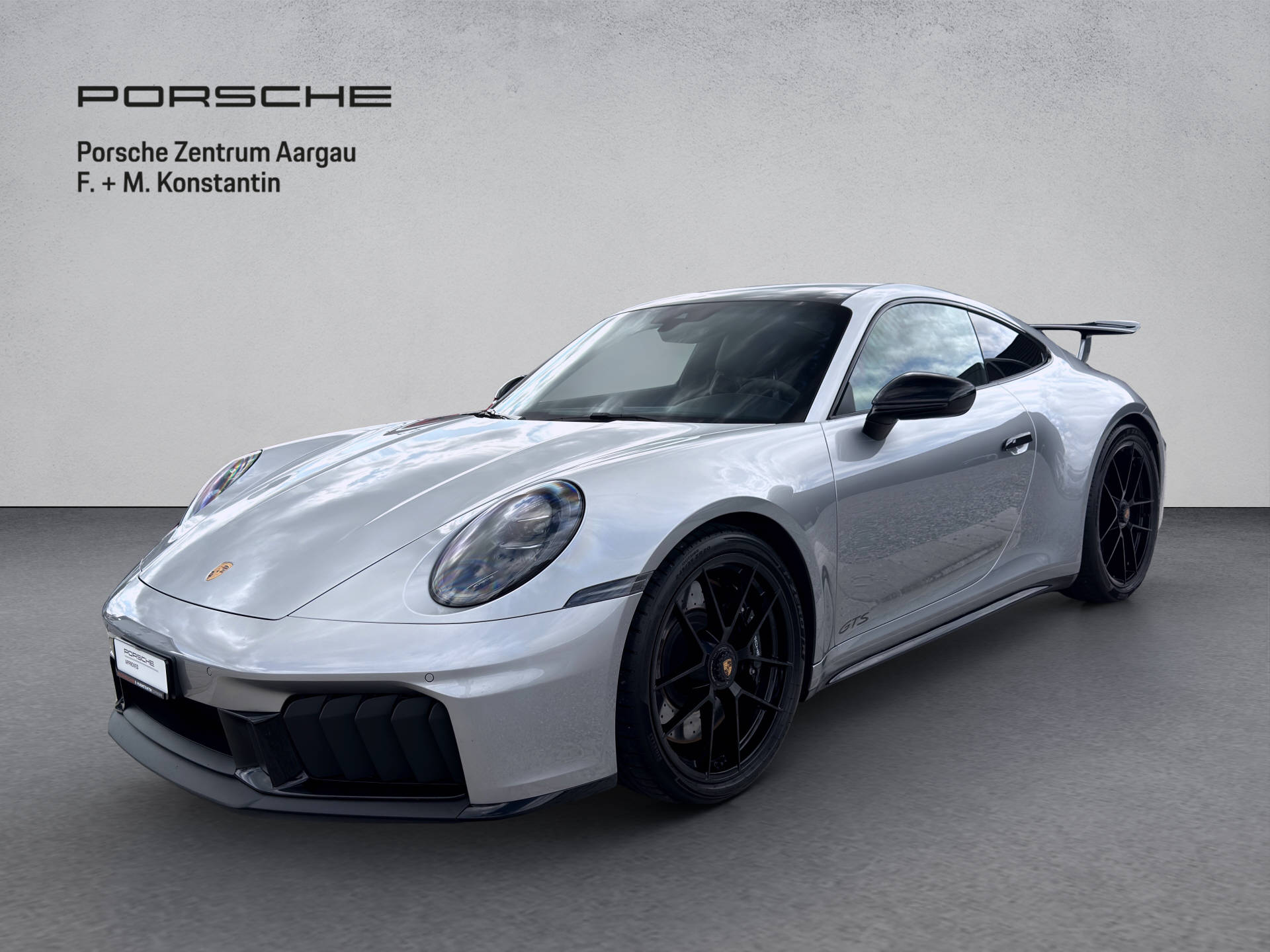 PORSCHE 911 Carrera GTS-image-0