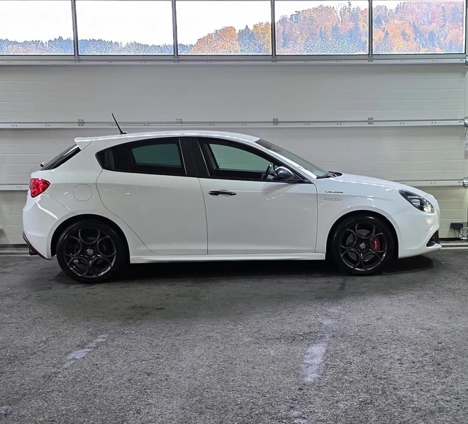 ALFA ROMEO Giulietta 1750 TBi Veloce TCT *CH-Fahrzeug* *FRISCH AB MFK:05.11.25*-image-5
