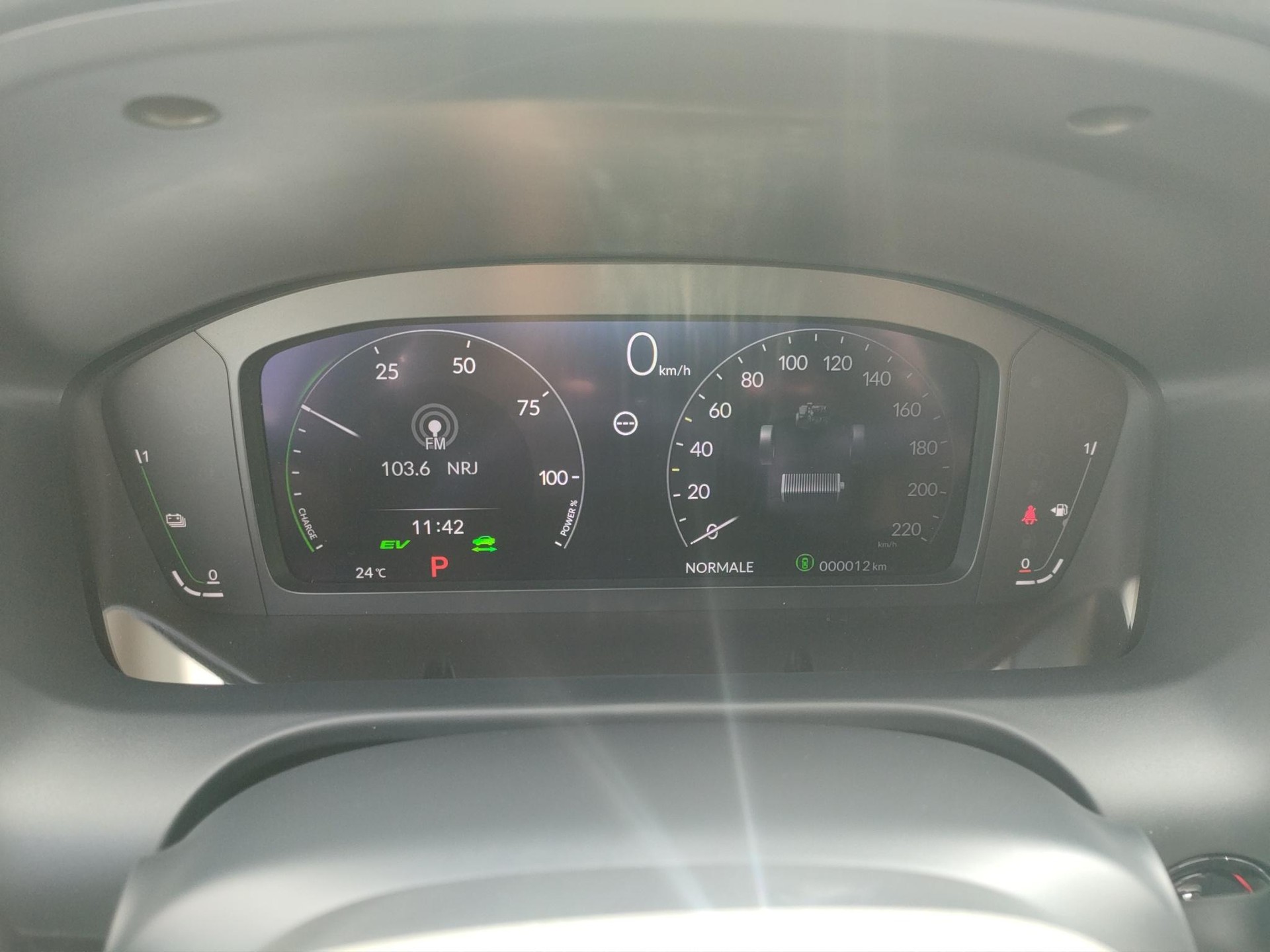 HONDA ZR-V 2.0 i-MMD Advance-image-10