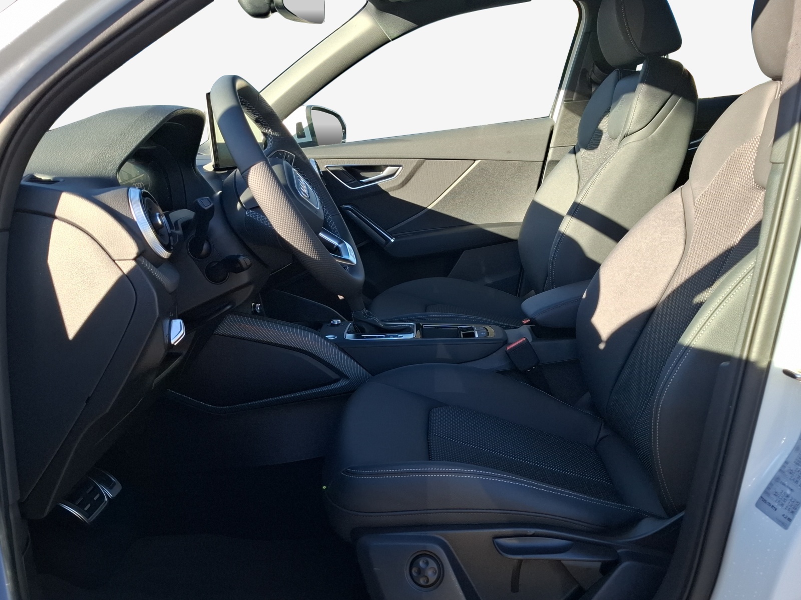 AUDI Q2 35 TFSI advanced S-tronic-image-7