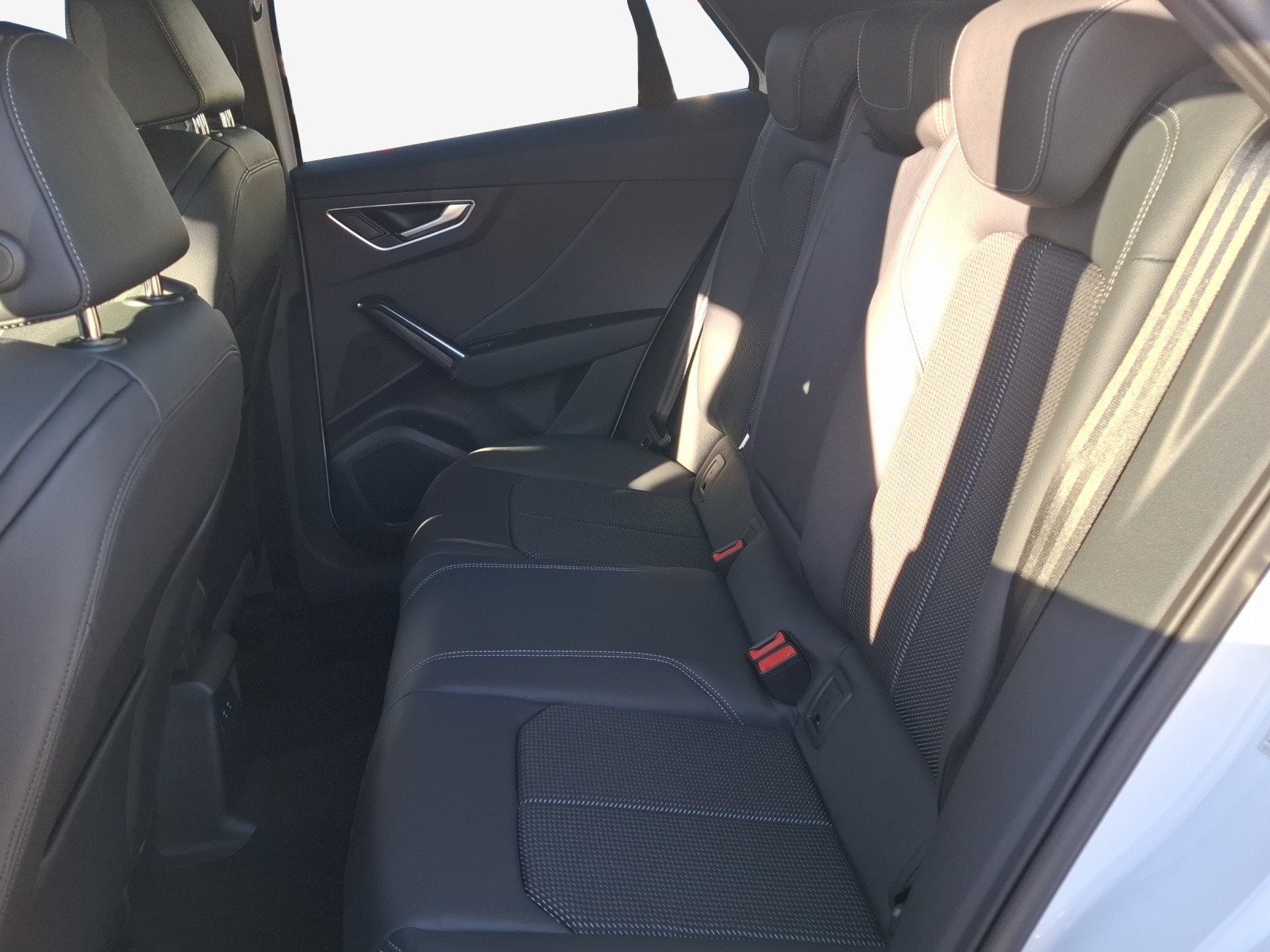 AUDI Q2 35 TFSI advanced S-tronic-image-11